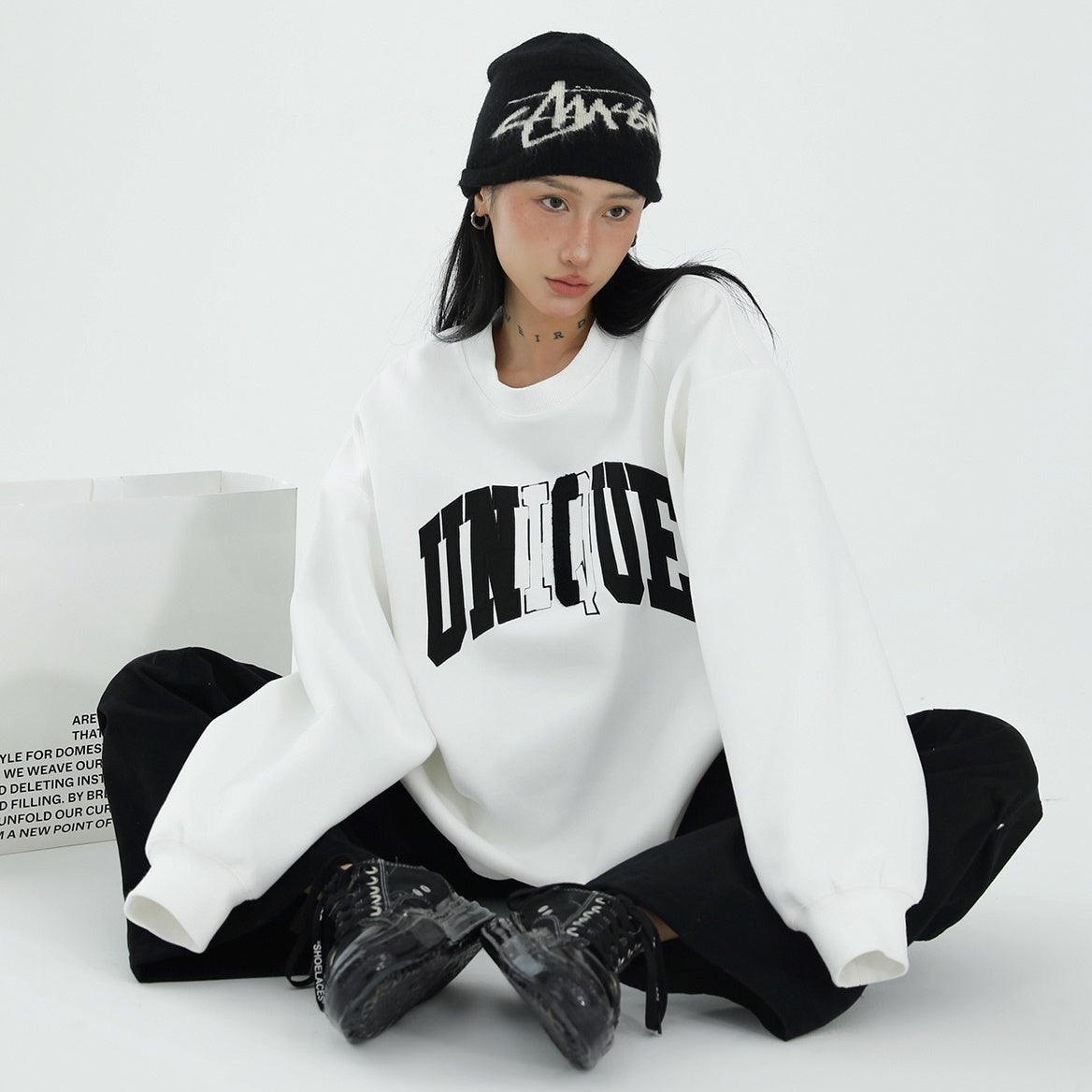 Retro Patch Embroidery Loose Sweat AC7073