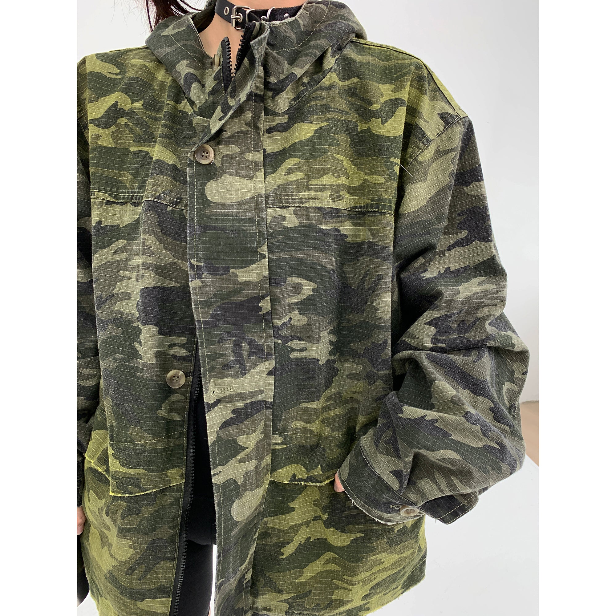 Military Design Distressed Camouflage Hooded Jacket MW9572