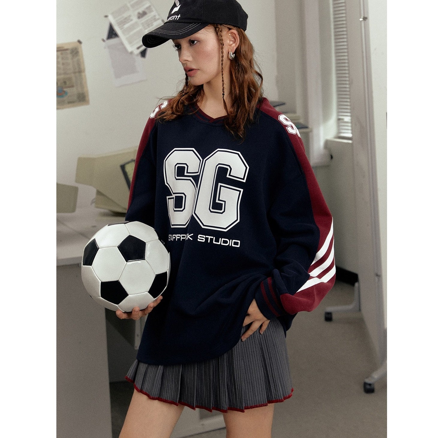 Color-block Sporty Loose V-neck Print Sweat EZ145