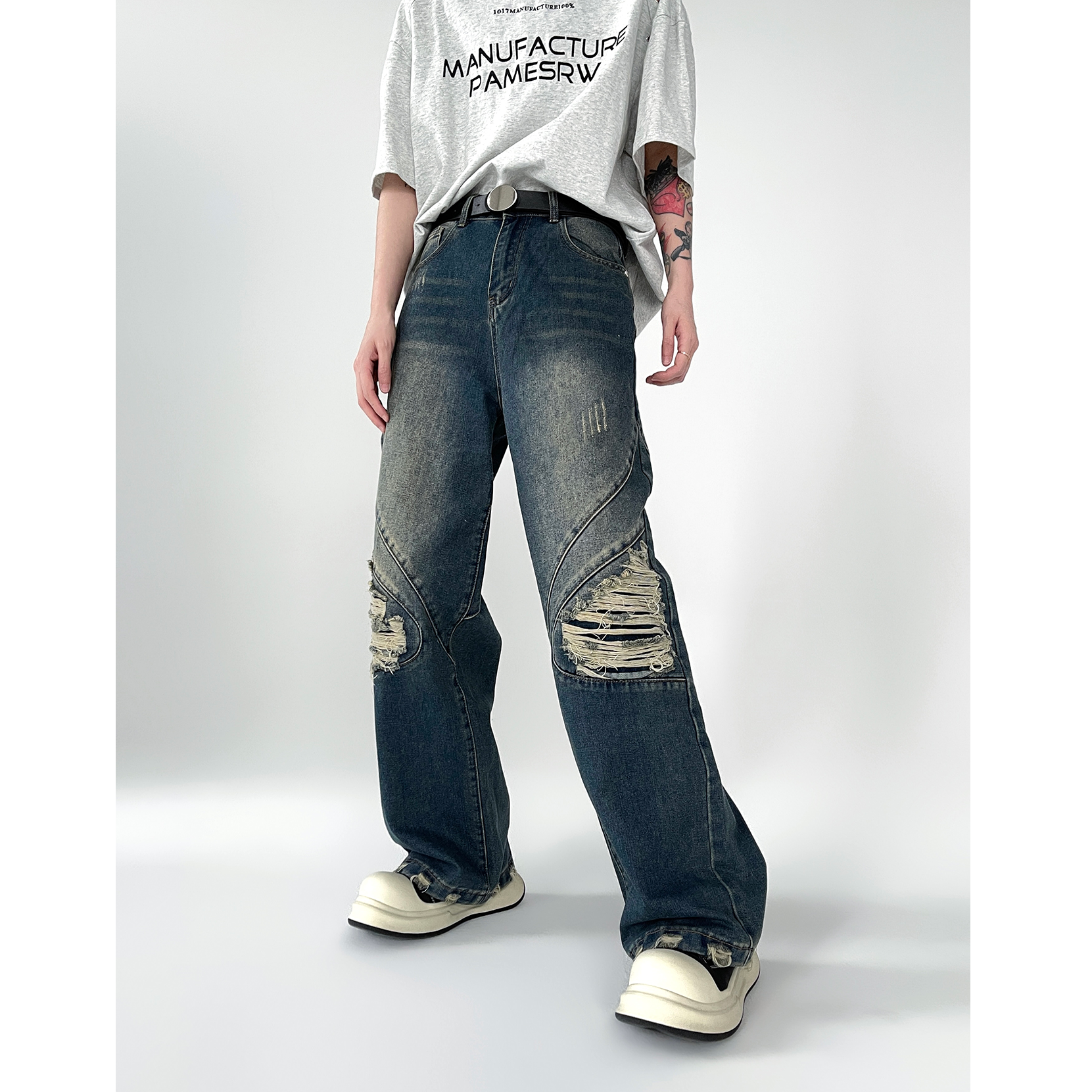 Gradient Scratched Ripped Loose Straight-leg Jeans EA7009
