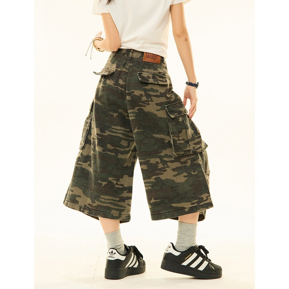 Camouflage Loose Straight Cropped Cargo Pants MW9265