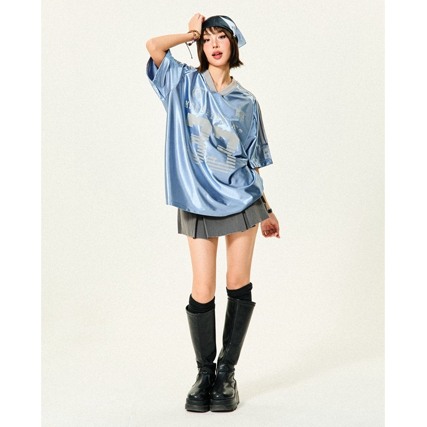 V-neck 33-Letter Sports Style T-shirt MW10104