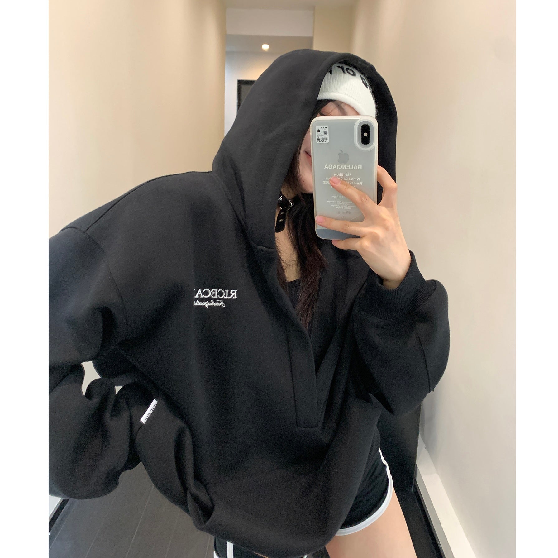 Lazy Loose Embroidered Large V-neck Hooded Sweat MW9350