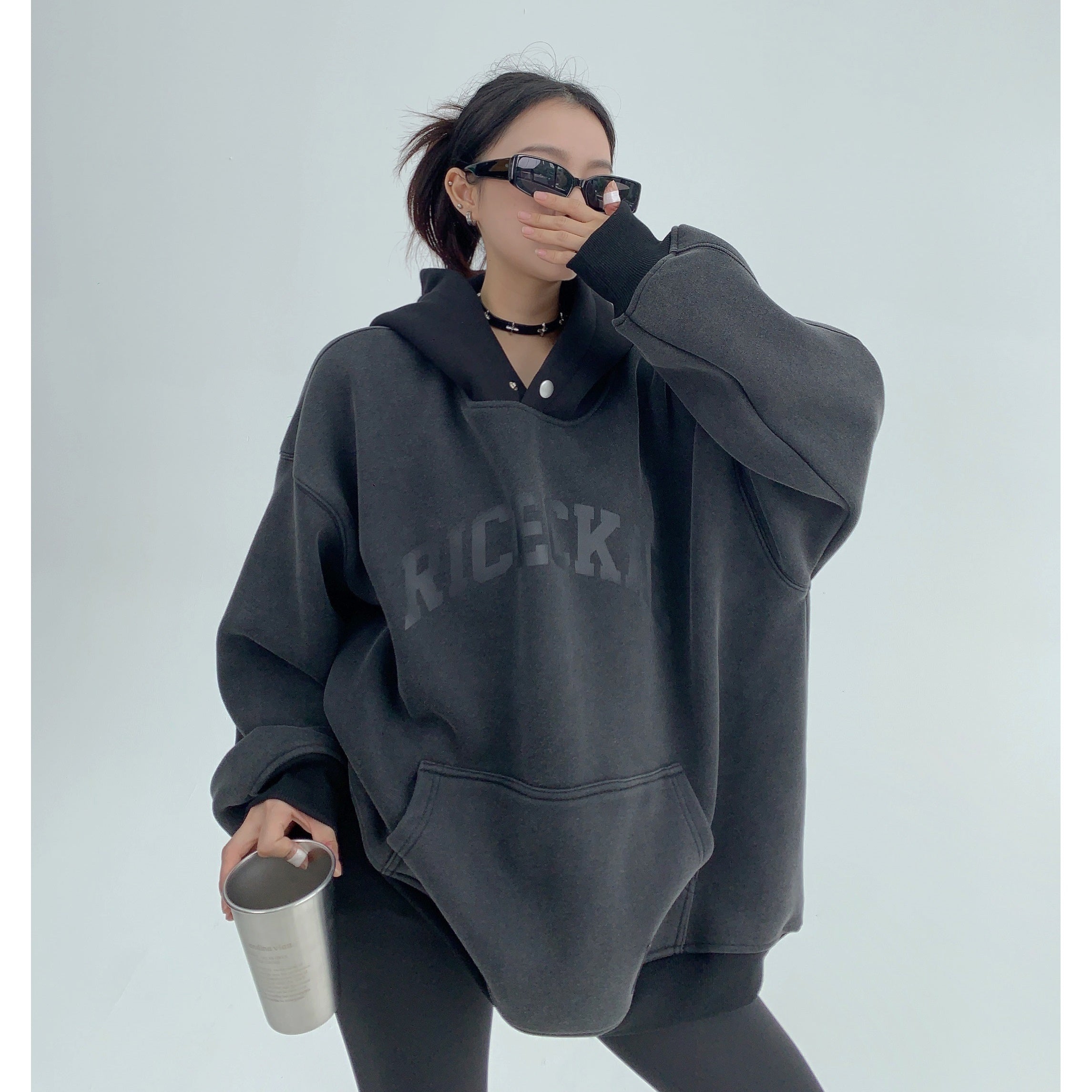 Distressed Contrasting Printed Sweat Hoodie MW9595