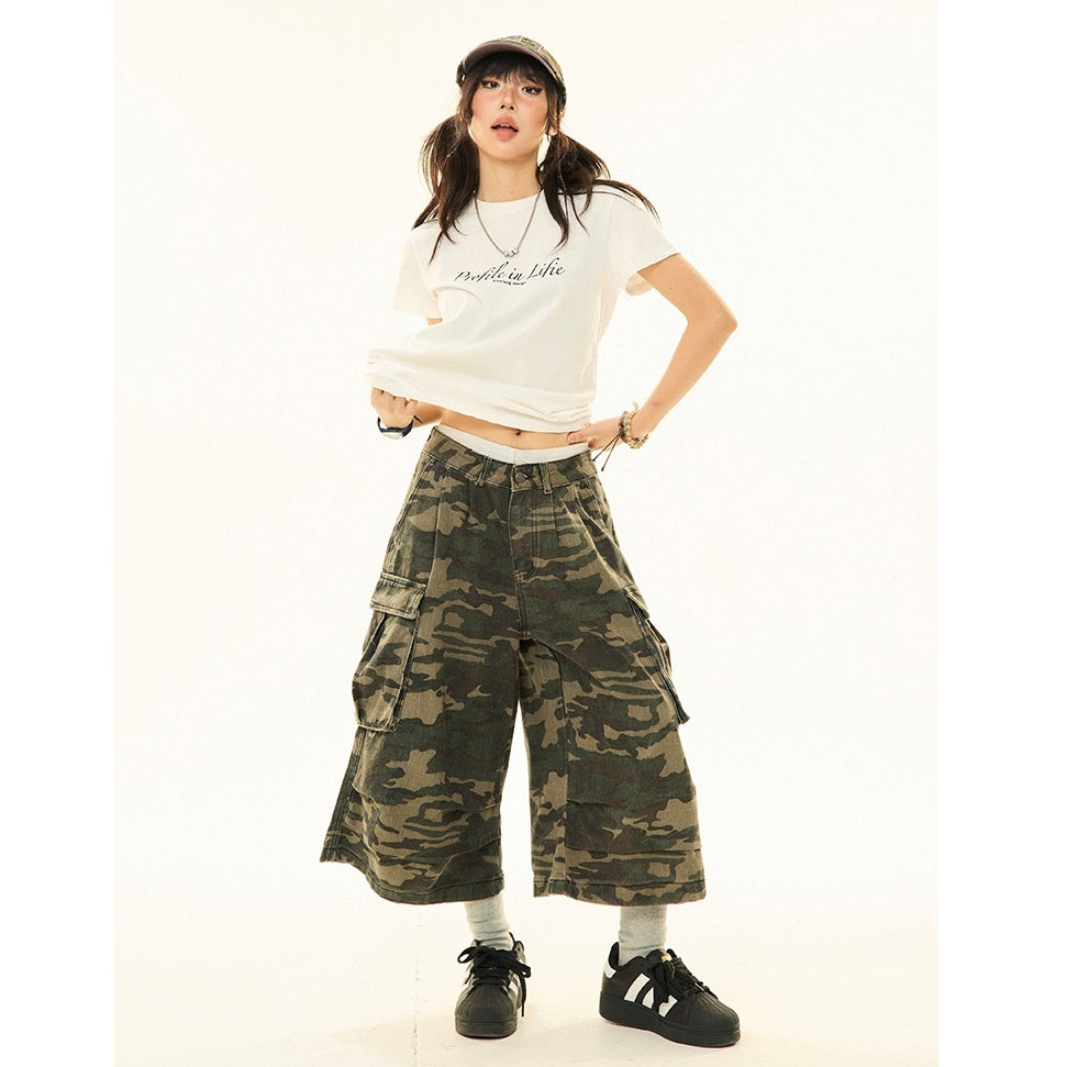 Camouflage Loose Straight Cropped Cargo Pants MW9265