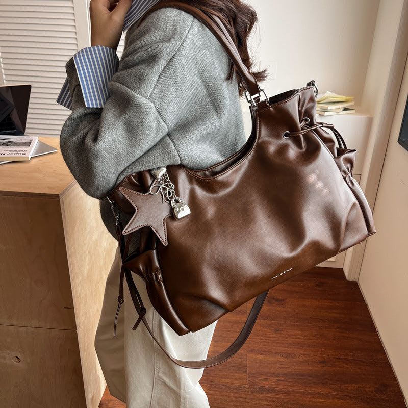 PU Leather Retro Shoulder Bag With Star Charm BA046