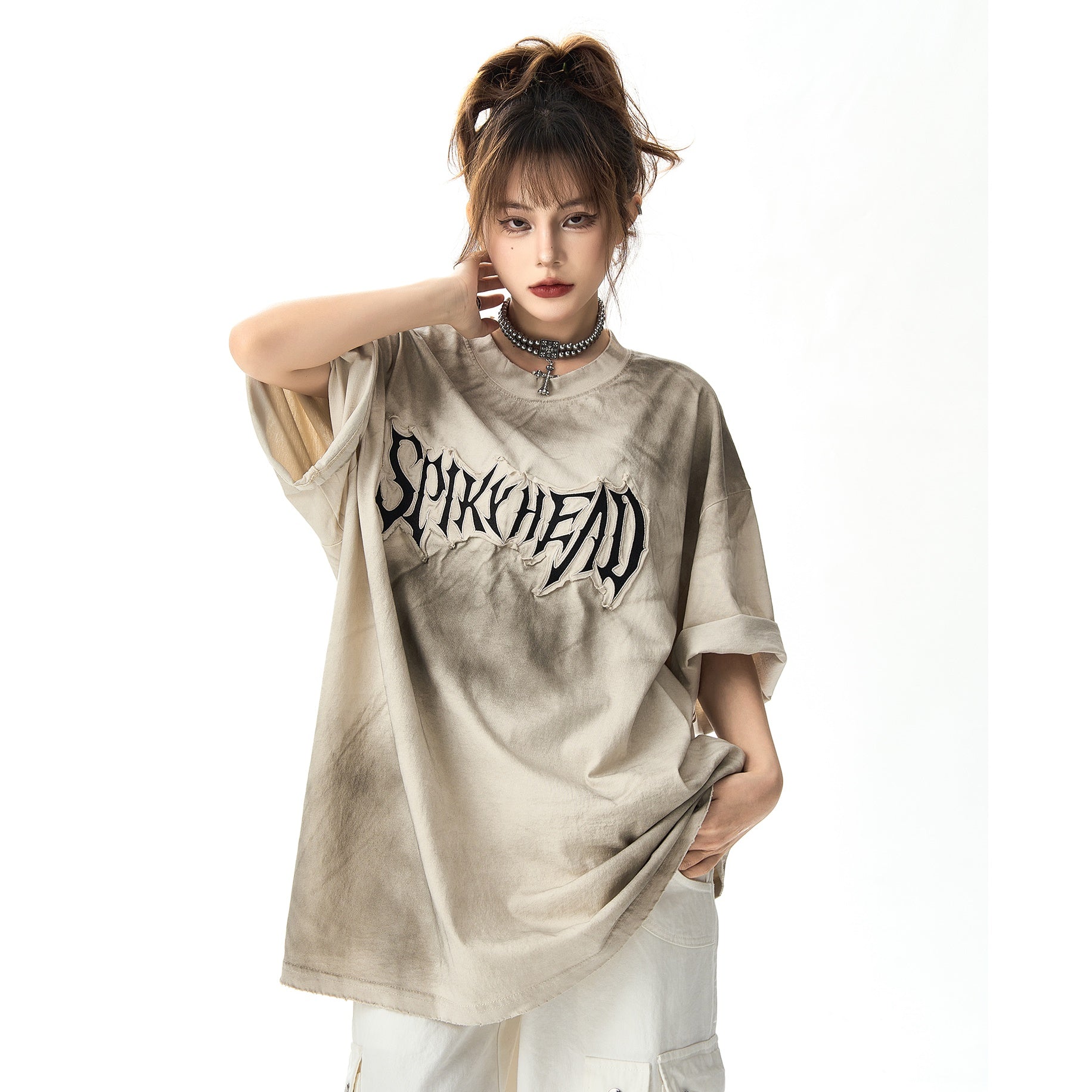 Wash Distressed Embroidery Loose T-shirt HG7023