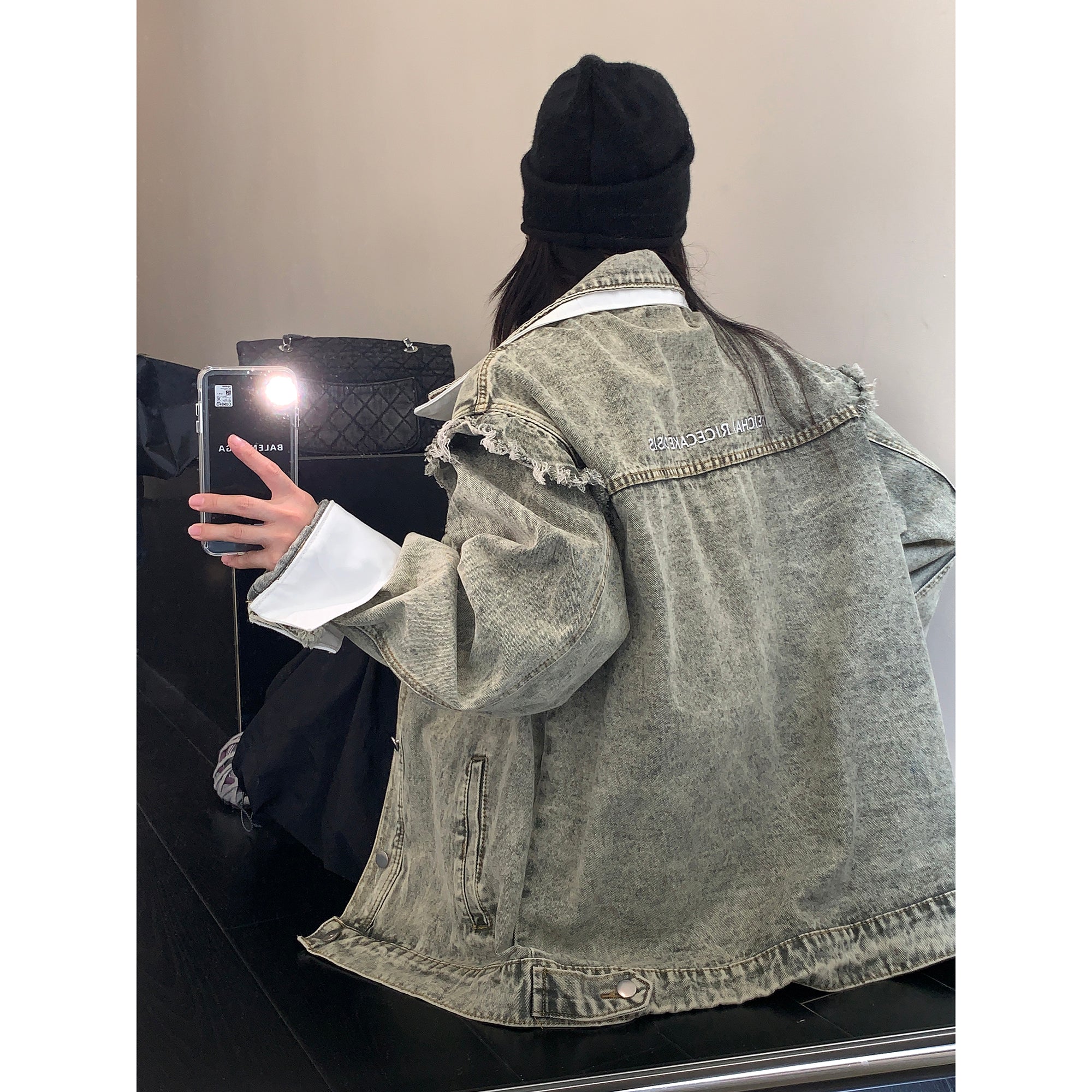 Double Collar Distressed Wing Shoulder Denim Jacket MW9451