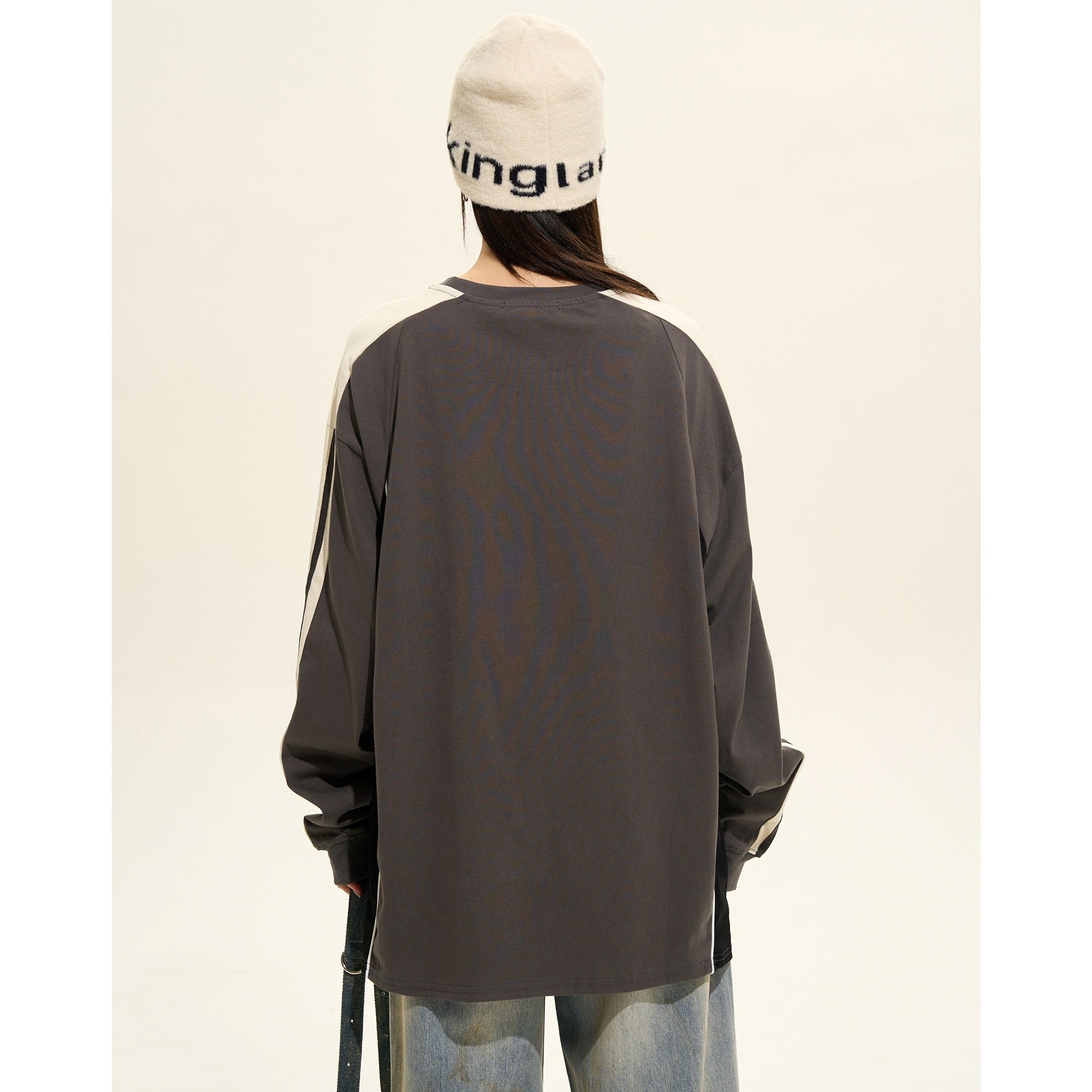 Sporty Contrasting Three-bar Long Sleeve Pullover MW9402