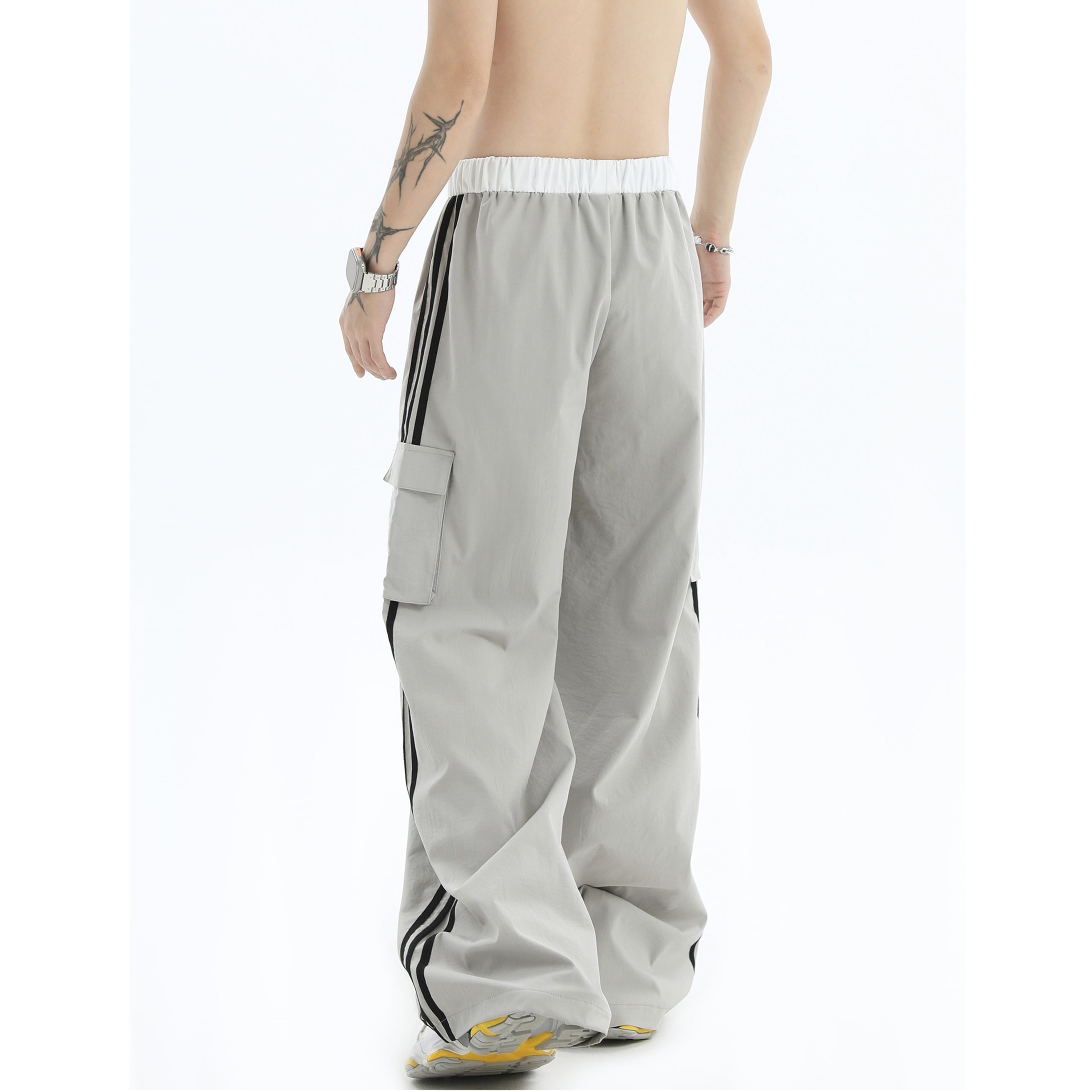 Three-bar Loose Casual Pants IN7013