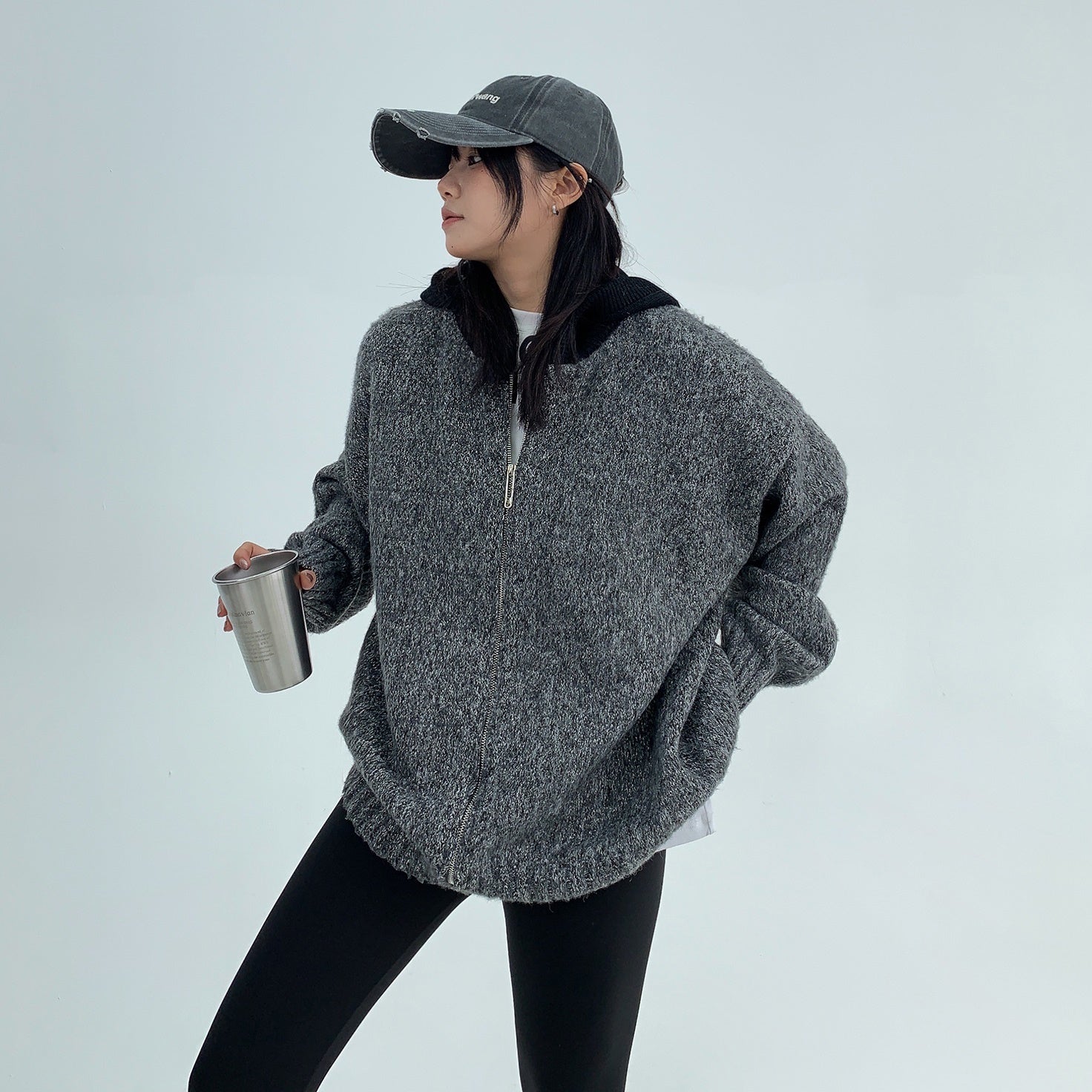 Bristles Contrast Thickened Knitted Hooded Jacket MW9612