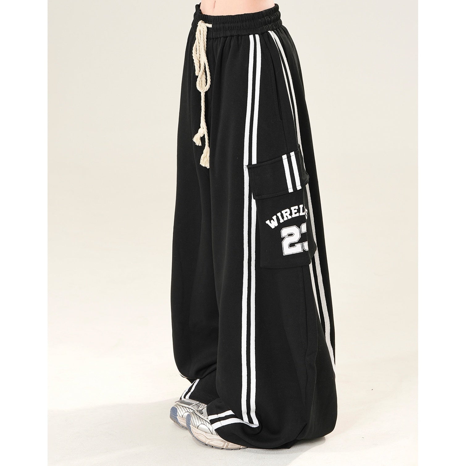 Aesthetic Line Design Cargo Pants KK2044