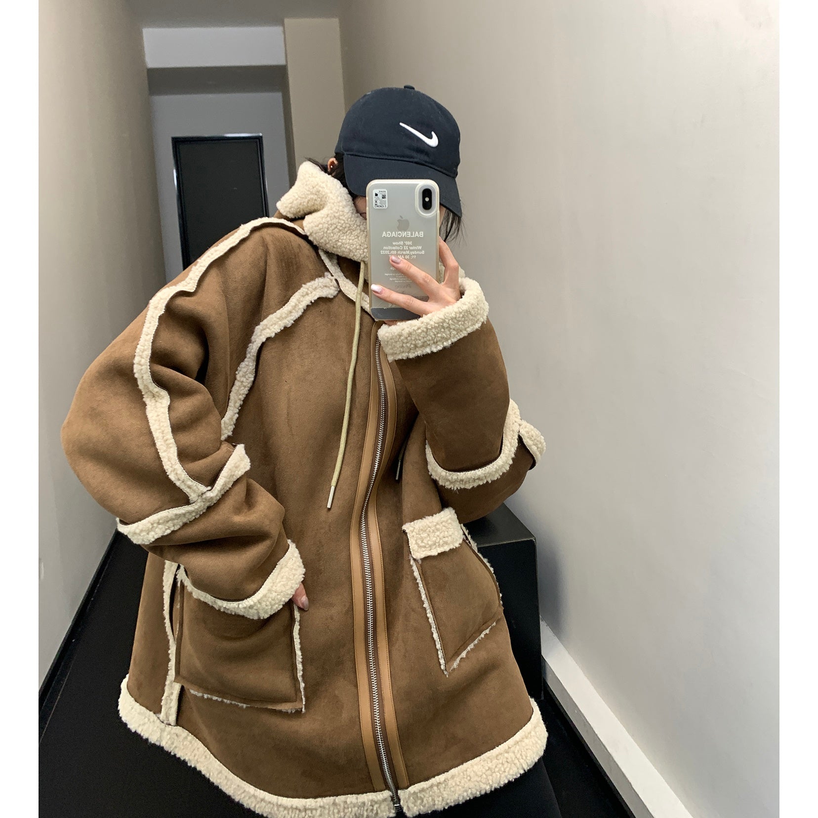 Three-dimensional Cutting Fake Mouton Hooded Coat MW9645