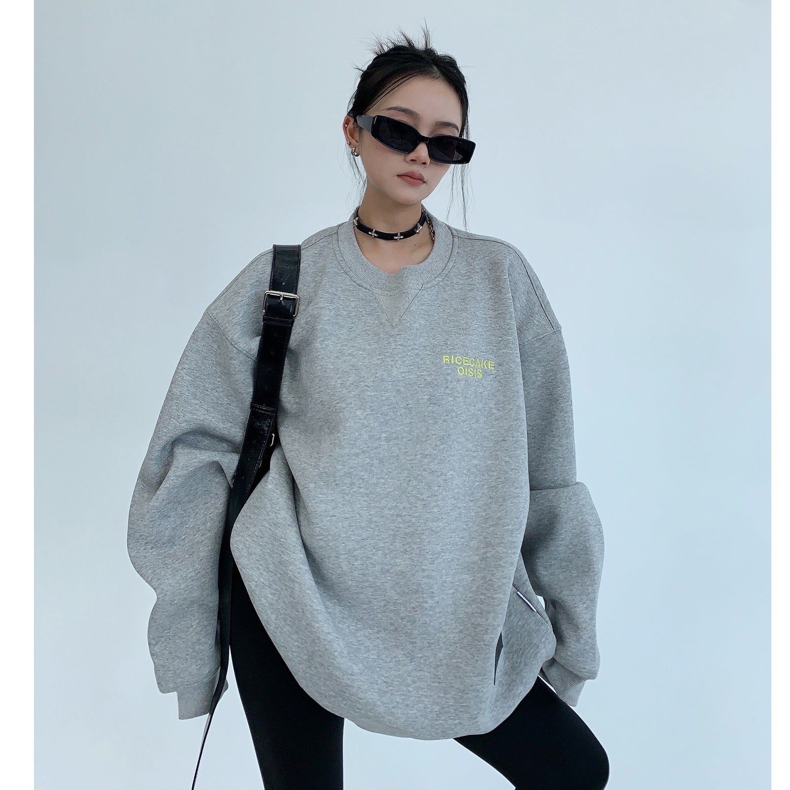 Oversize Embroidered No.5 Crewneck Sweat MW9353