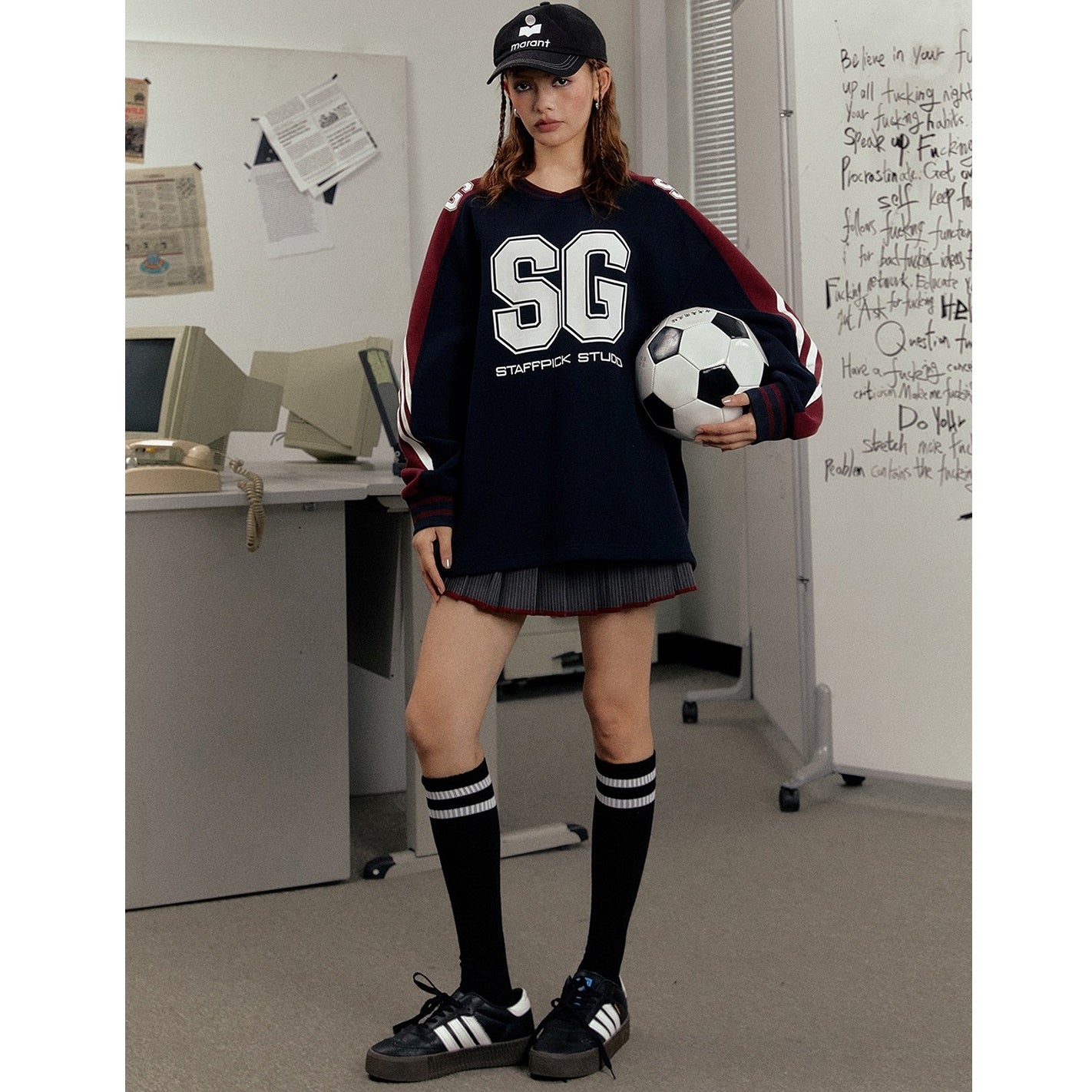 Color-block Sporty Loose V-neck Print Sweat EZ145