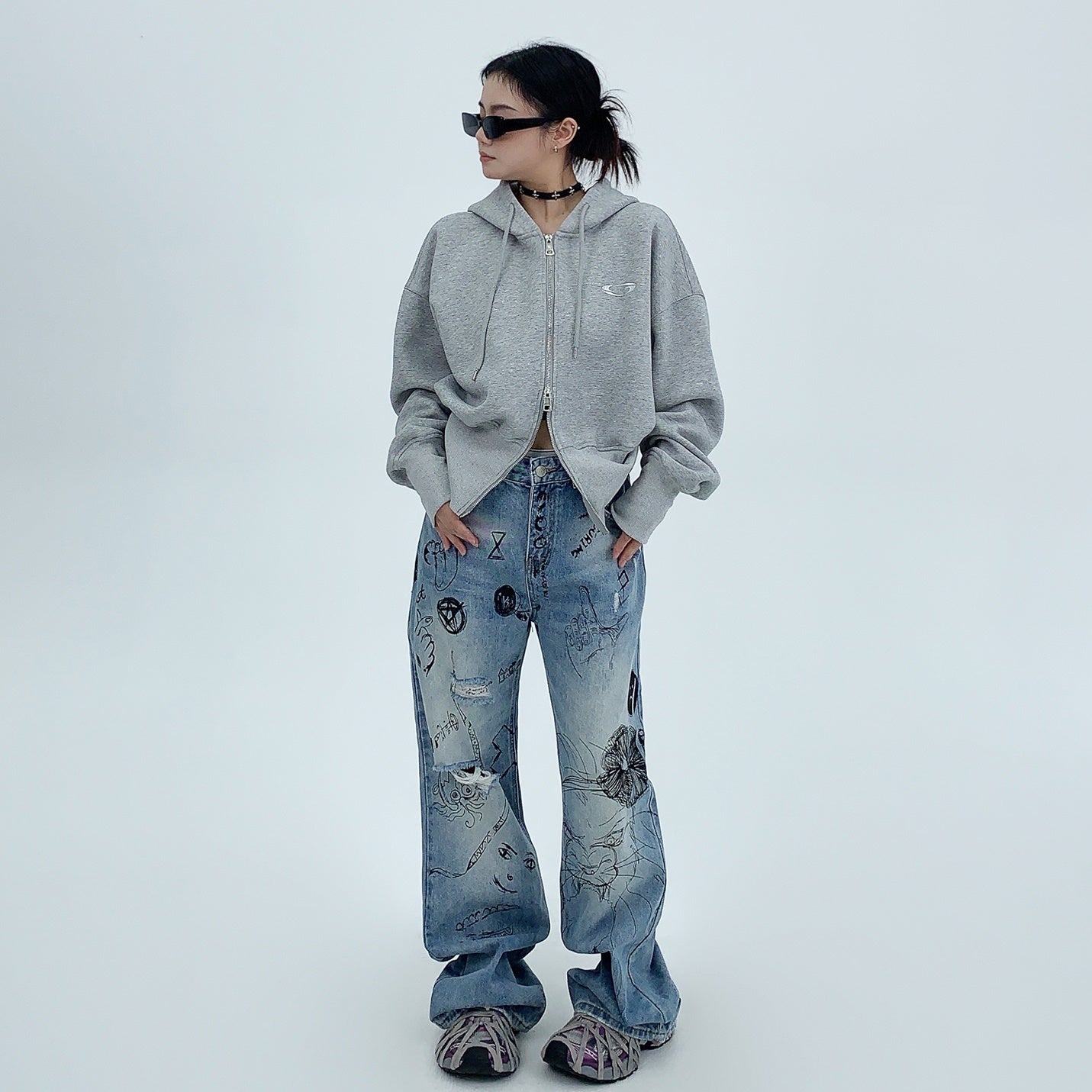 Damage Ripped Graffiti Jeans MW9563