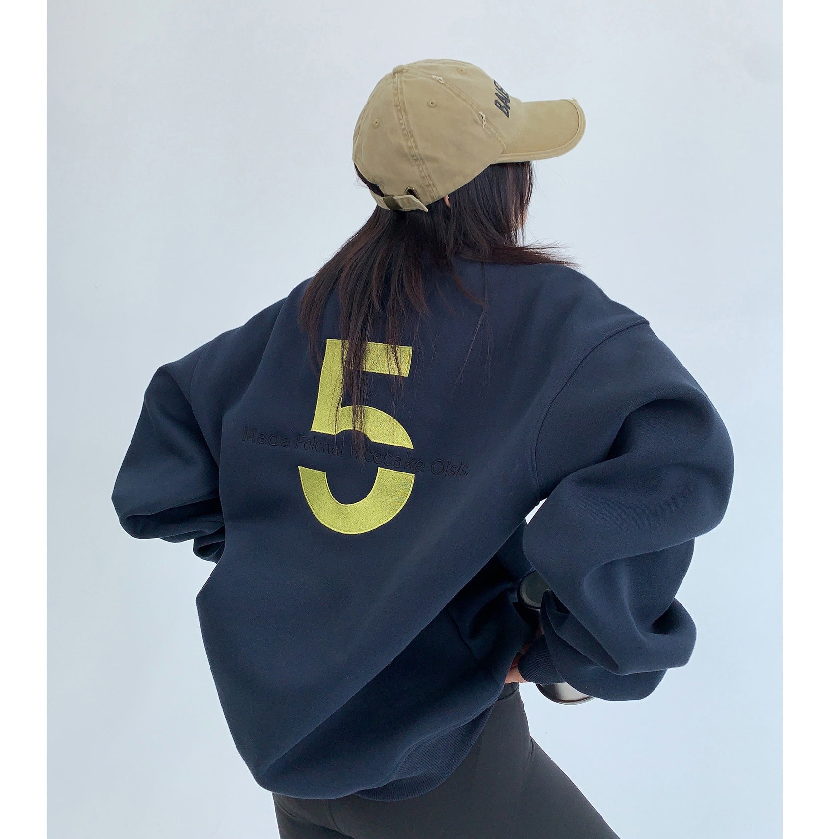 Oversize Embroidered No.5 Crewneck Sweat MW9353