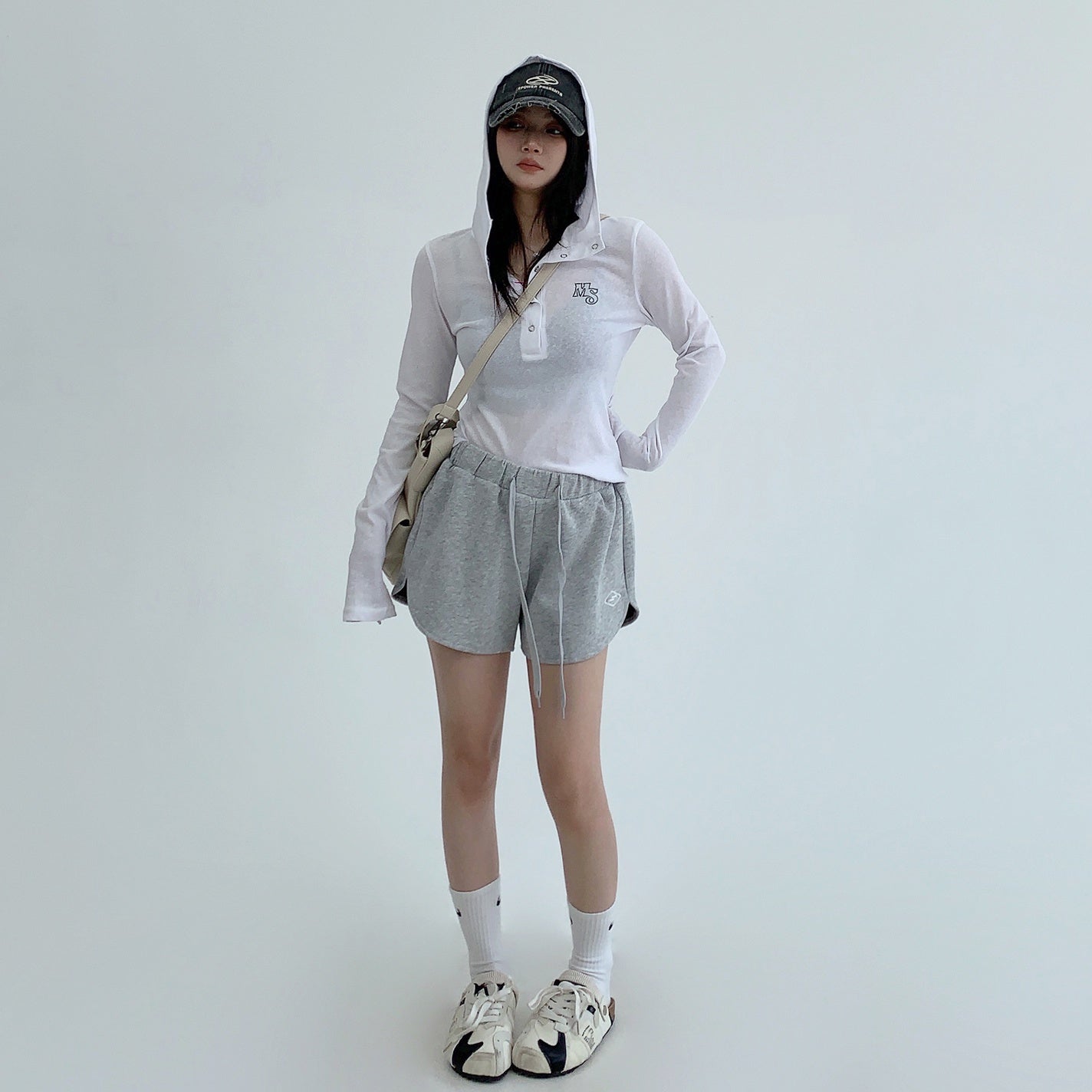 Simple Loose Embroidered Shorts Hot Pants MW10067