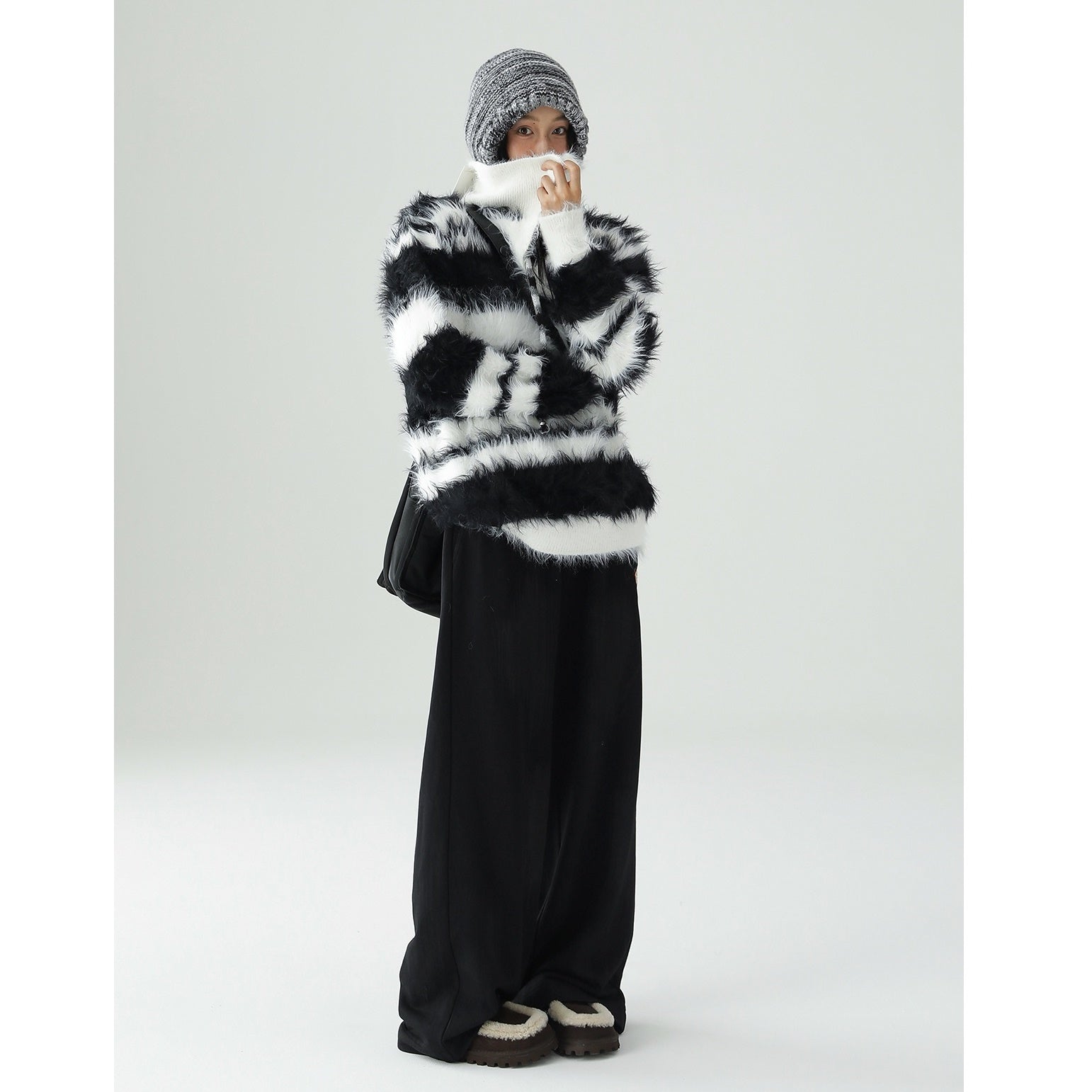 Monotone Border Lapel Shaggy Sweater AC7083