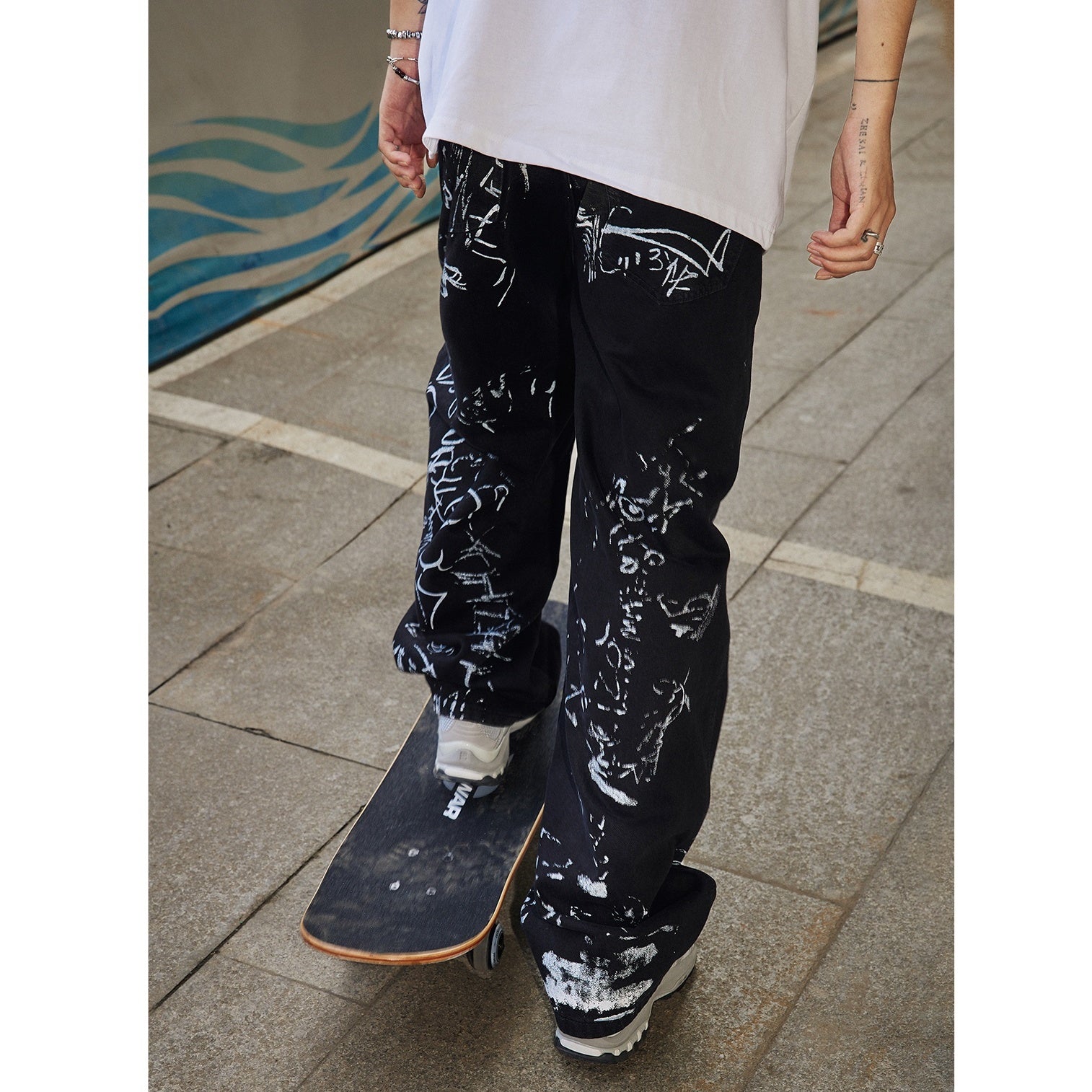 Street Graffiti Print Loose Straight Jeans ND1007