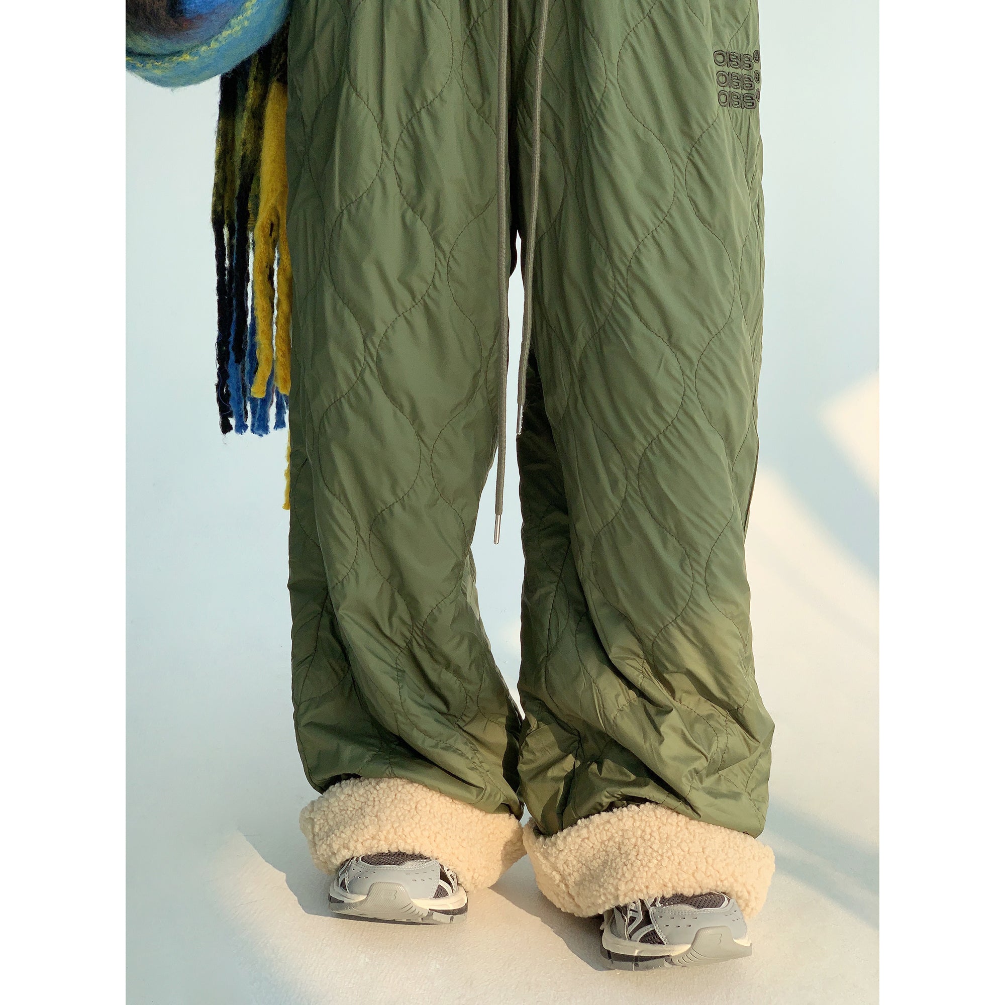 Boa Fleece Stitching Straight Pants MW9640