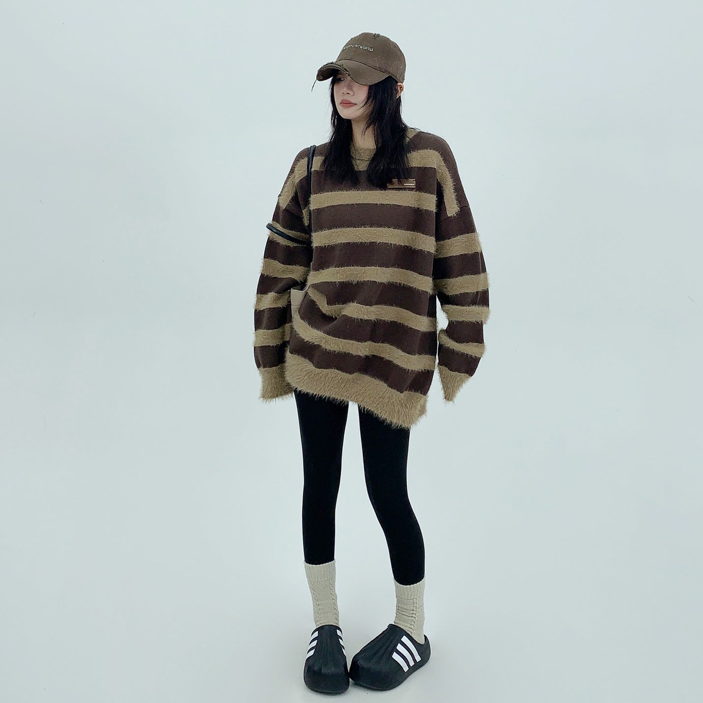 Plush Border Crewneck Sweater MW9793