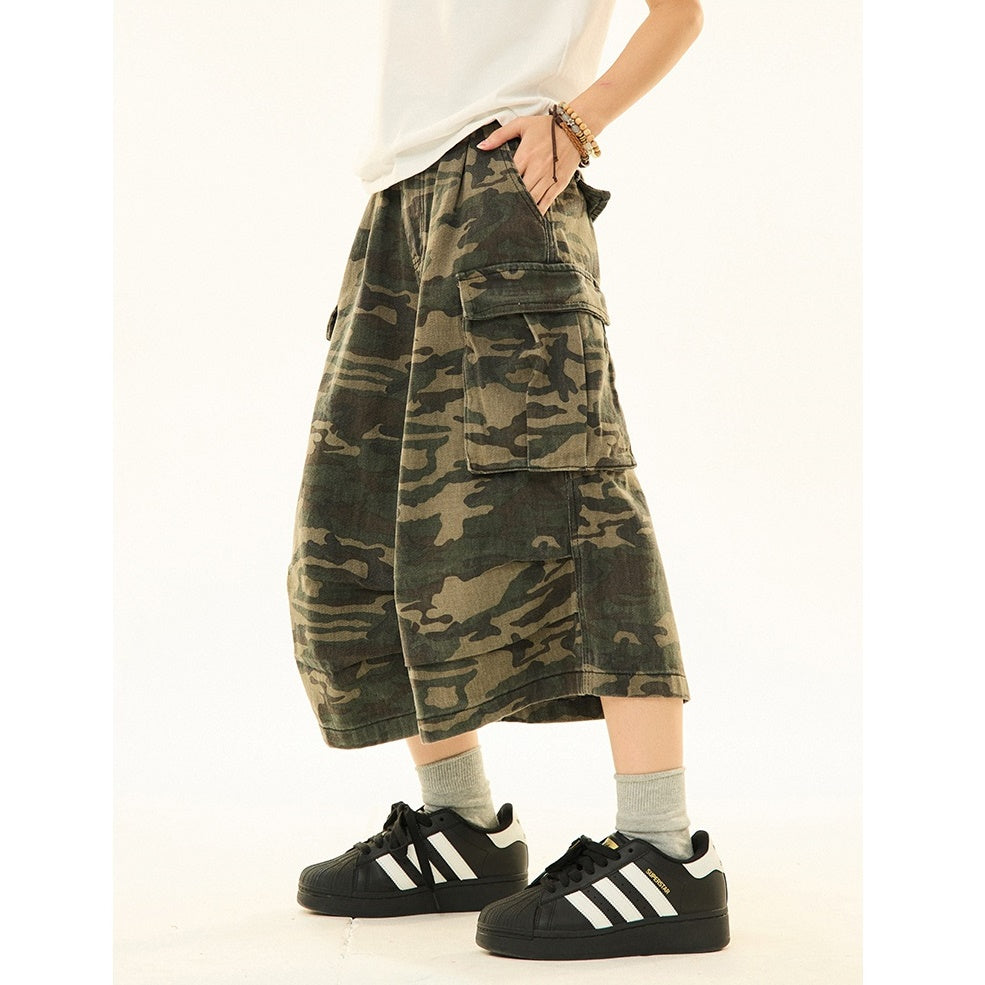 Camouflage Loose Straight Cropped Cargo Pants MW9265