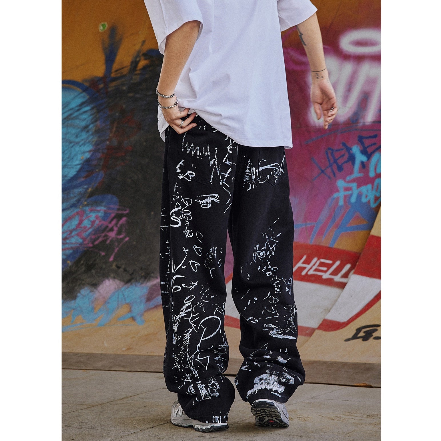 Street Graffiti Print Loose Straight Jeans ND1007