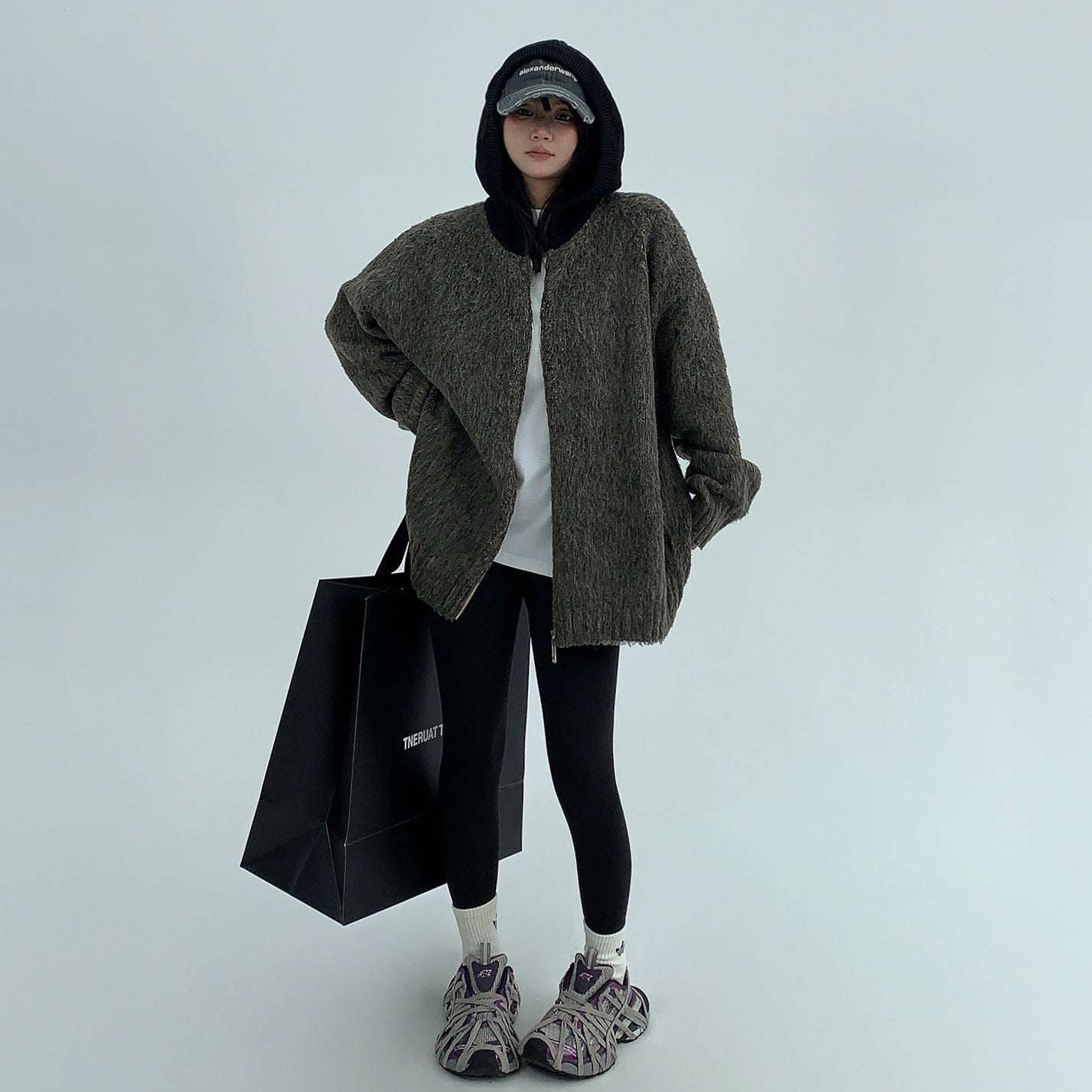 Bristles Contrast Thickened Knitted Hooded Jacket MW9612