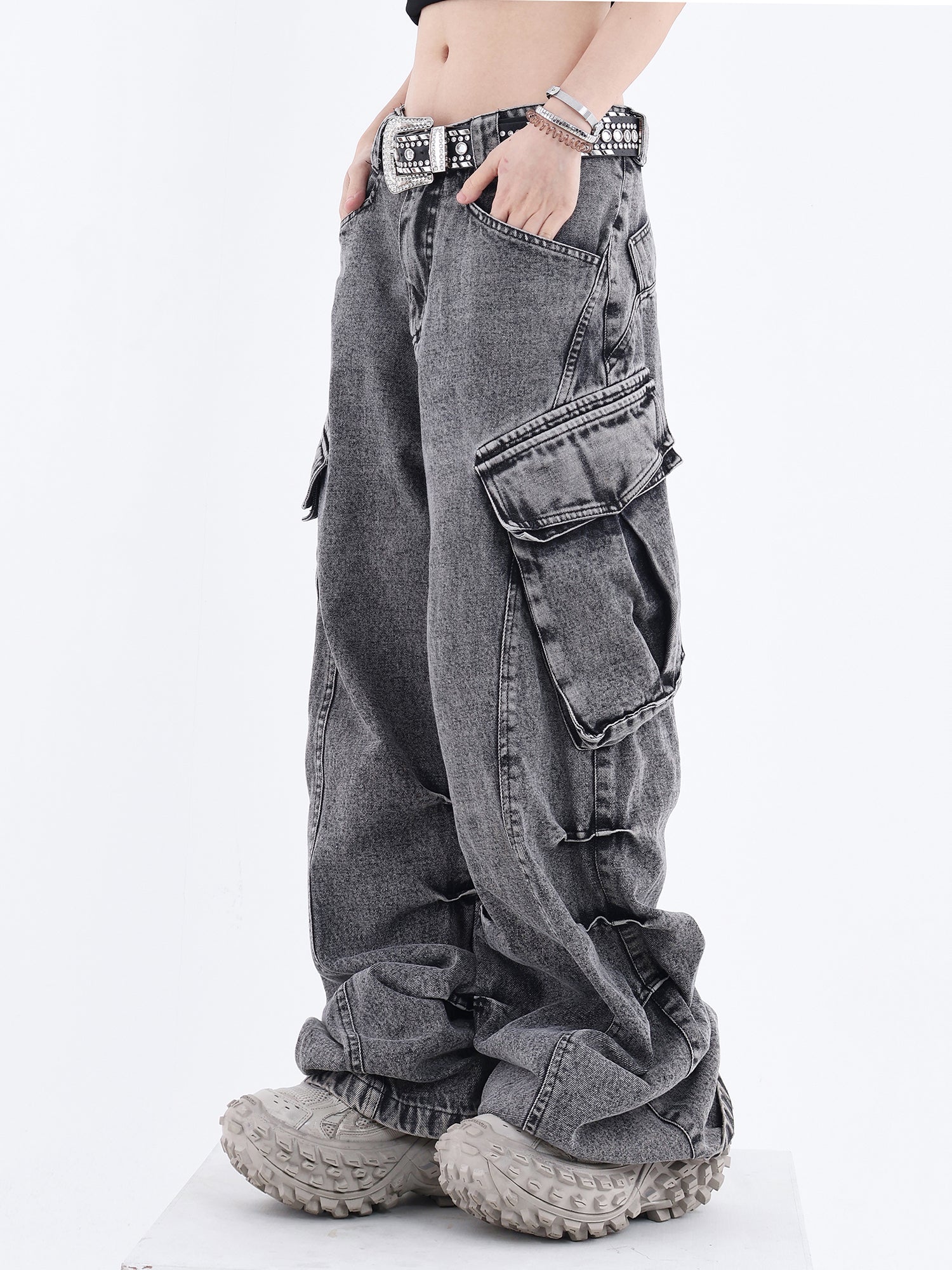 pocket cargo wide leg jeans JN7001