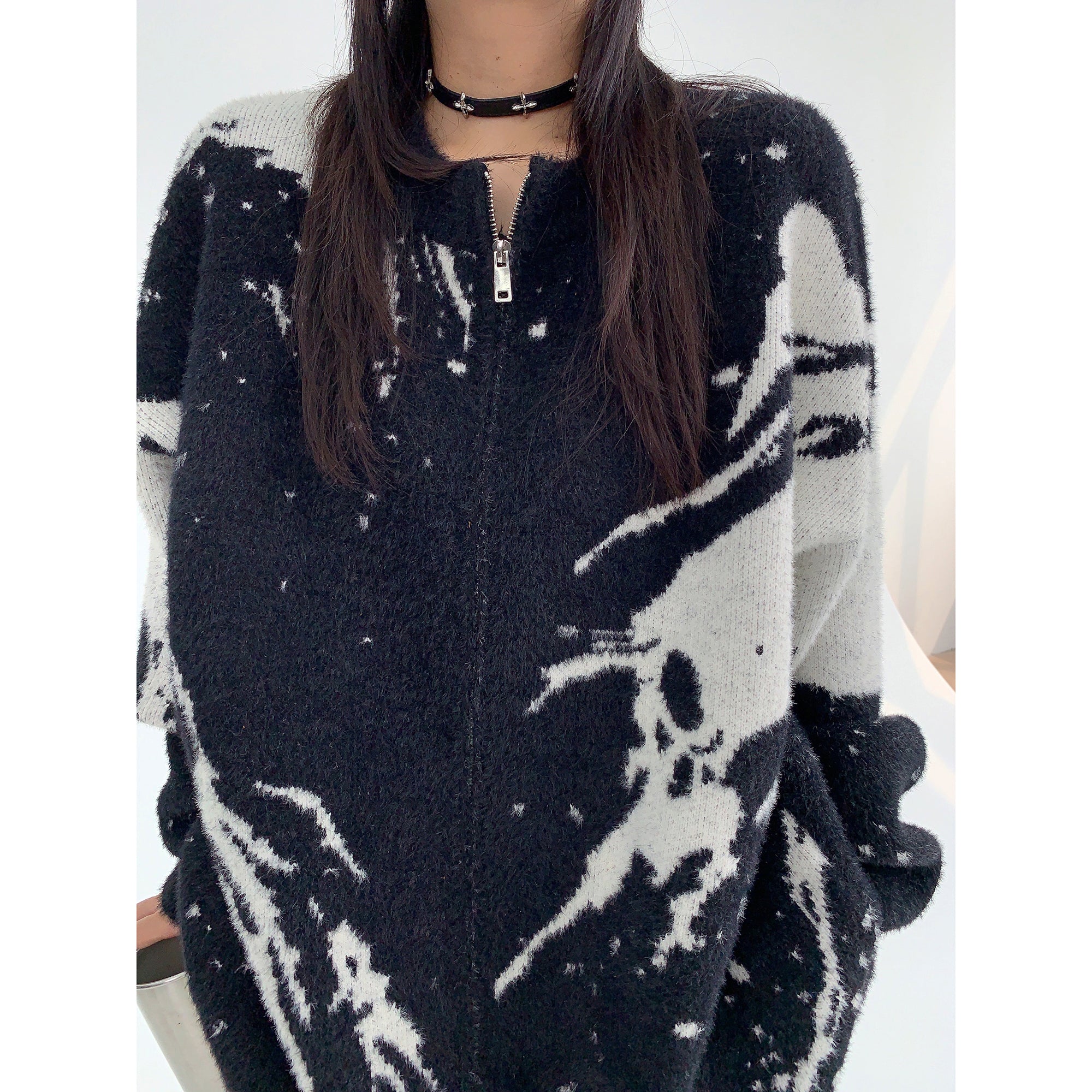 Round Neck Marble Design Loose Knitted Jacket MW9509