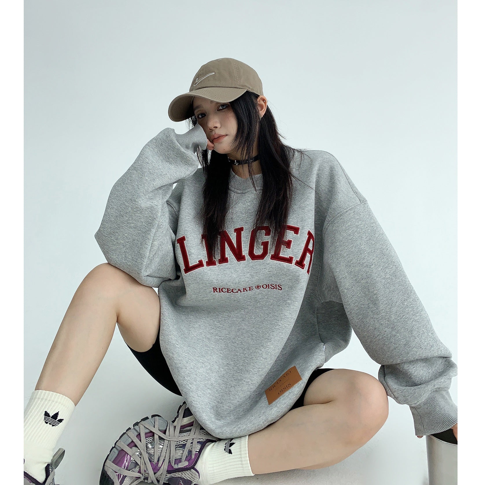 Simple Flannel Embroidery Heavy Crewneck Sweat MW9469