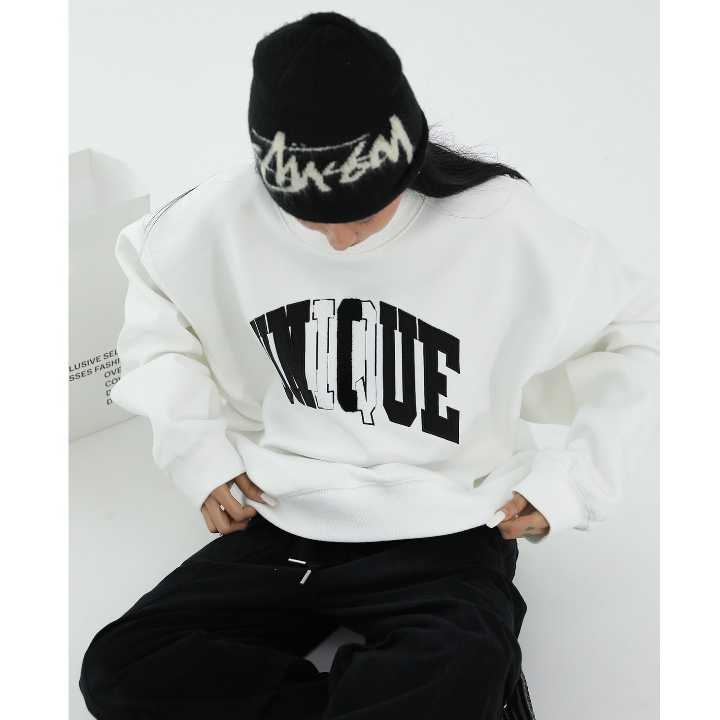 Retro Patch Embroidery Loose Sweat AC7073