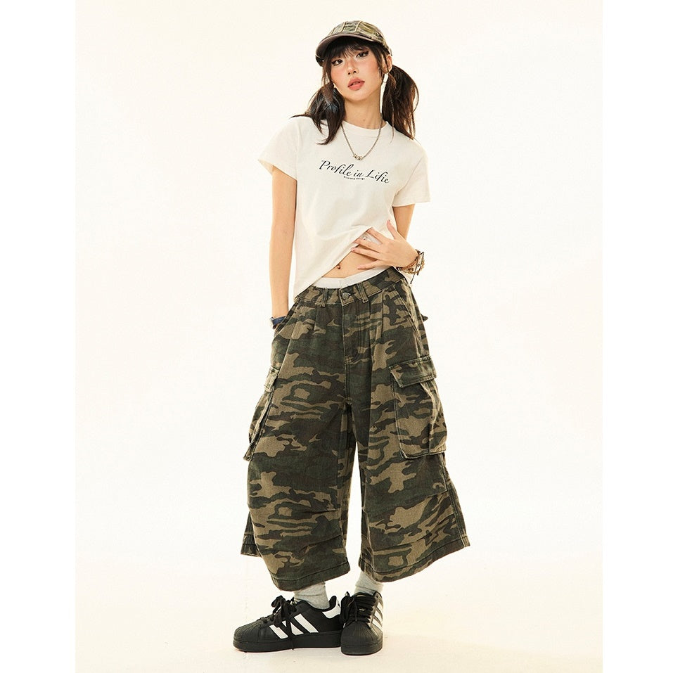 Camouflage Loose Straight Cropped Cargo Pants MW9265