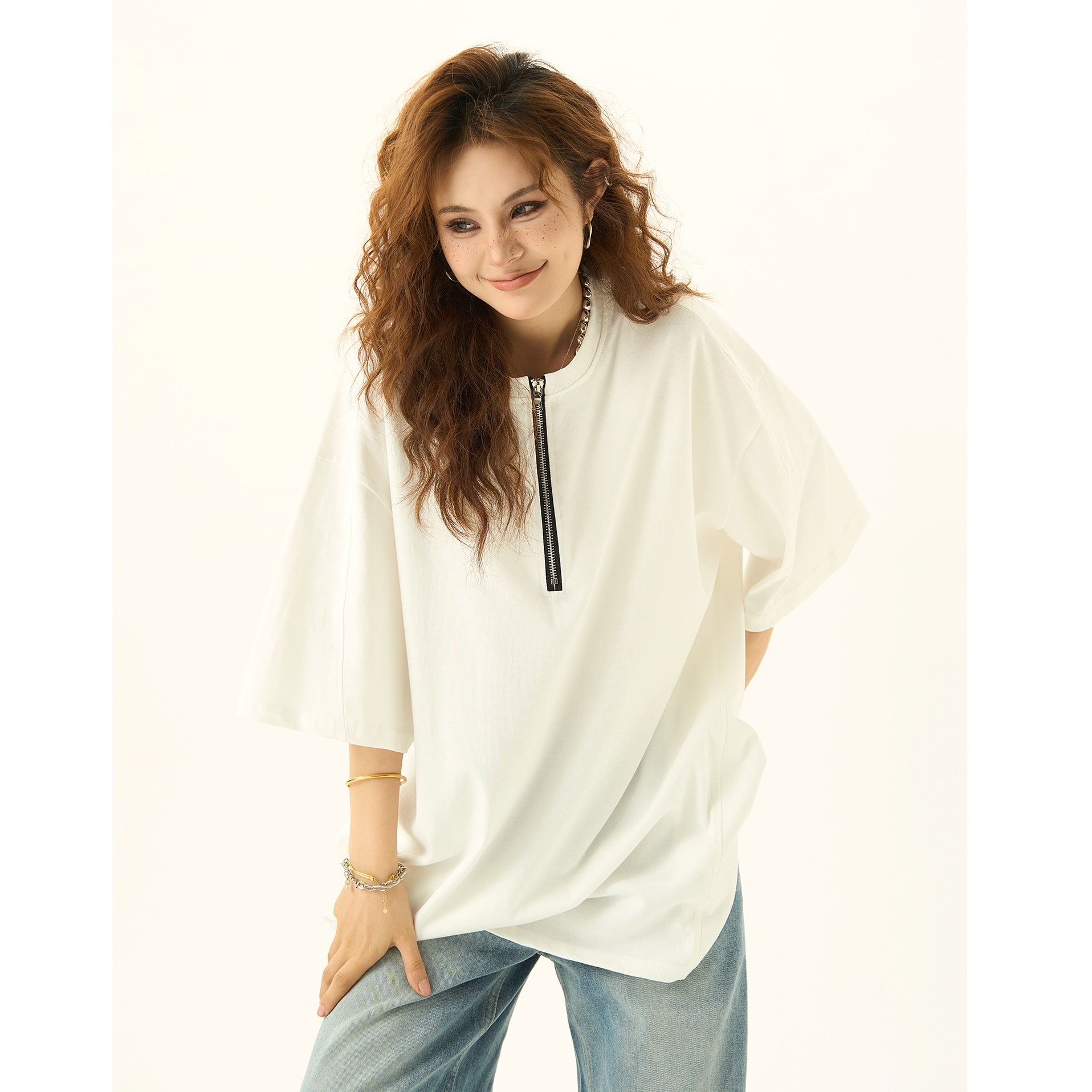 Half Zipper Design Wide Silhouette T-shirt HG7077