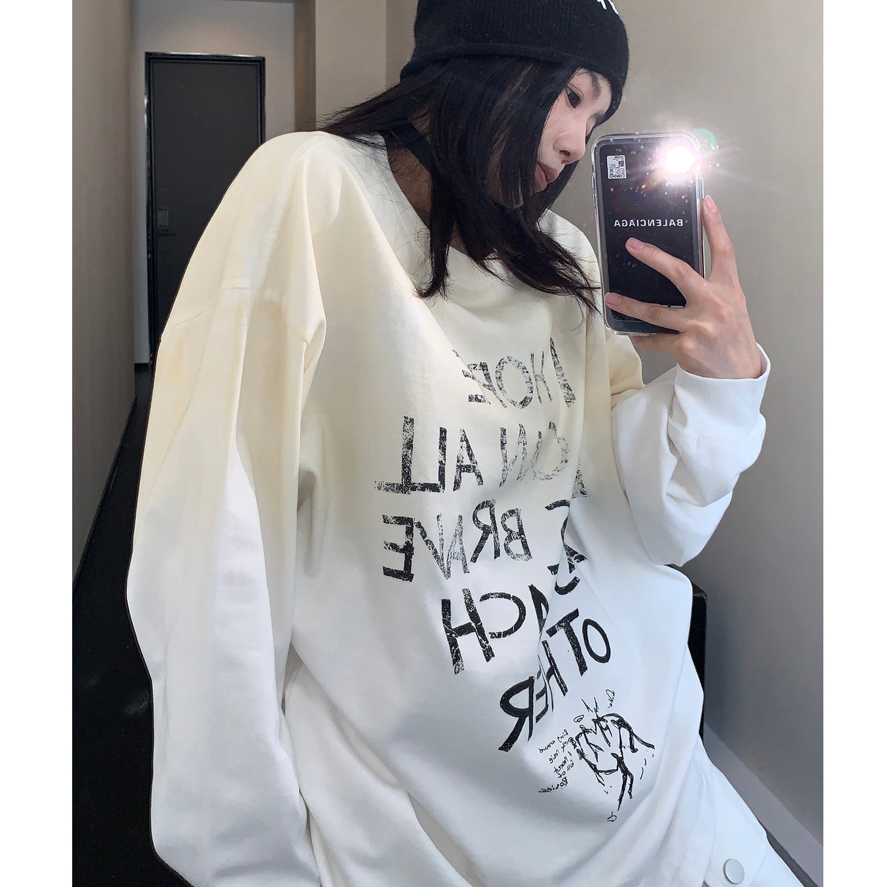 Gradient Lettering Long-sleeved T-Shirt MW9460