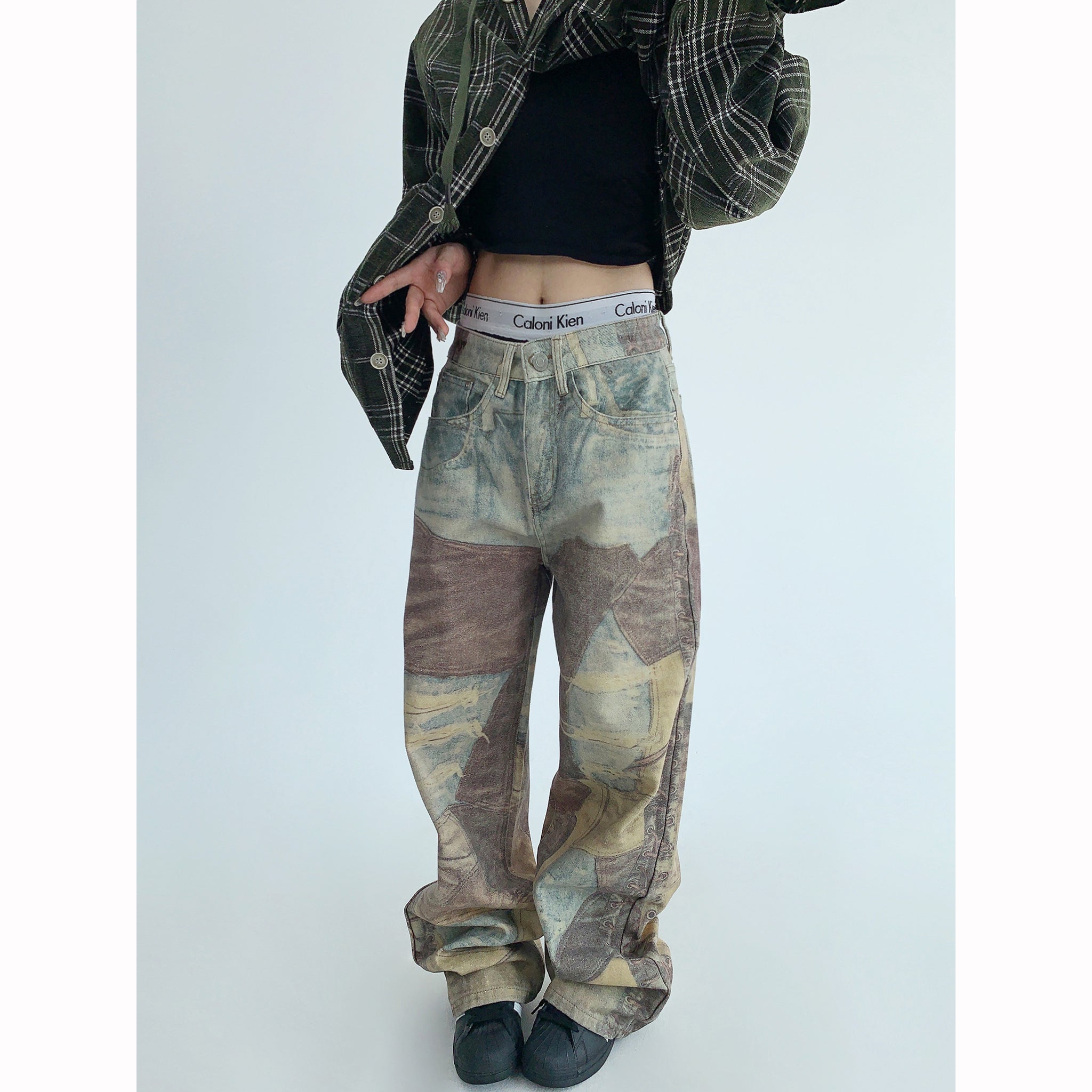 Heavy Industry Distressed Printed Straight Jeans MW9499