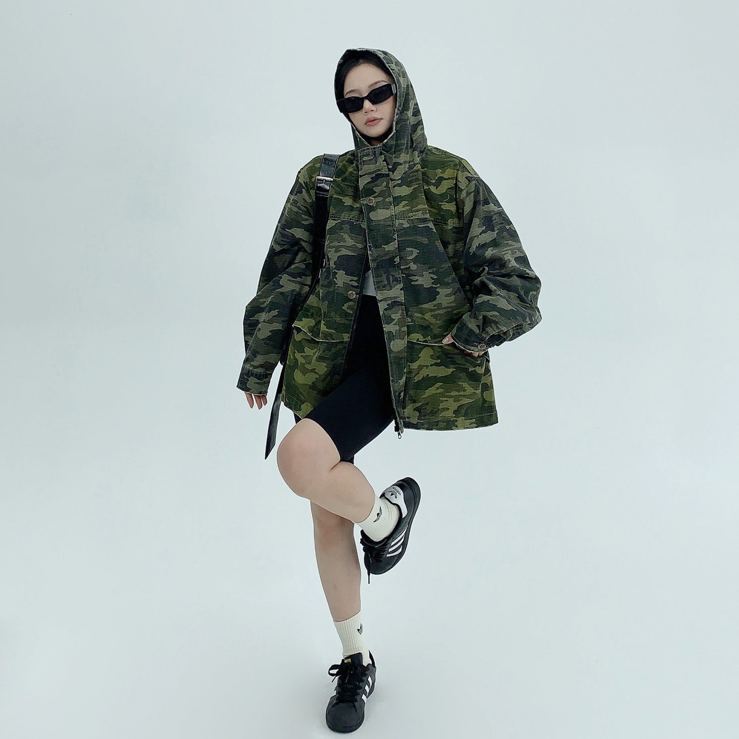 Military Design Distressed Camouflage Hooded Jacket MW9572