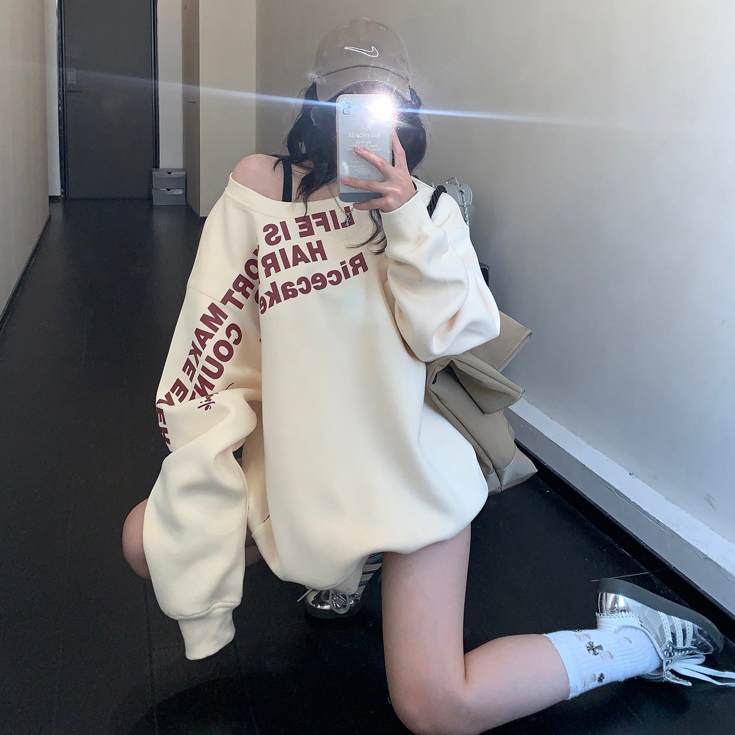 Slanted Shoulder OverSize Lettering Sweat MW9462