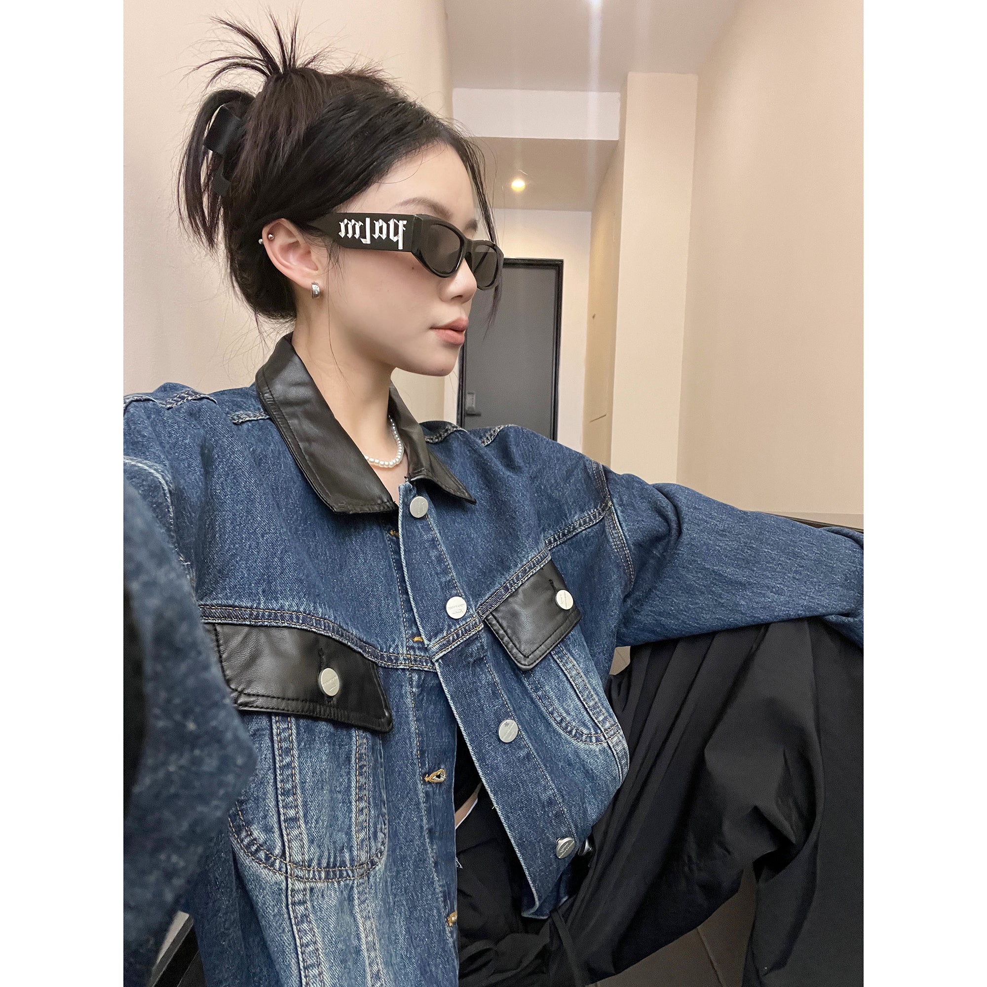 PU Leather Collar Patchwork Denim Jacket MW9301