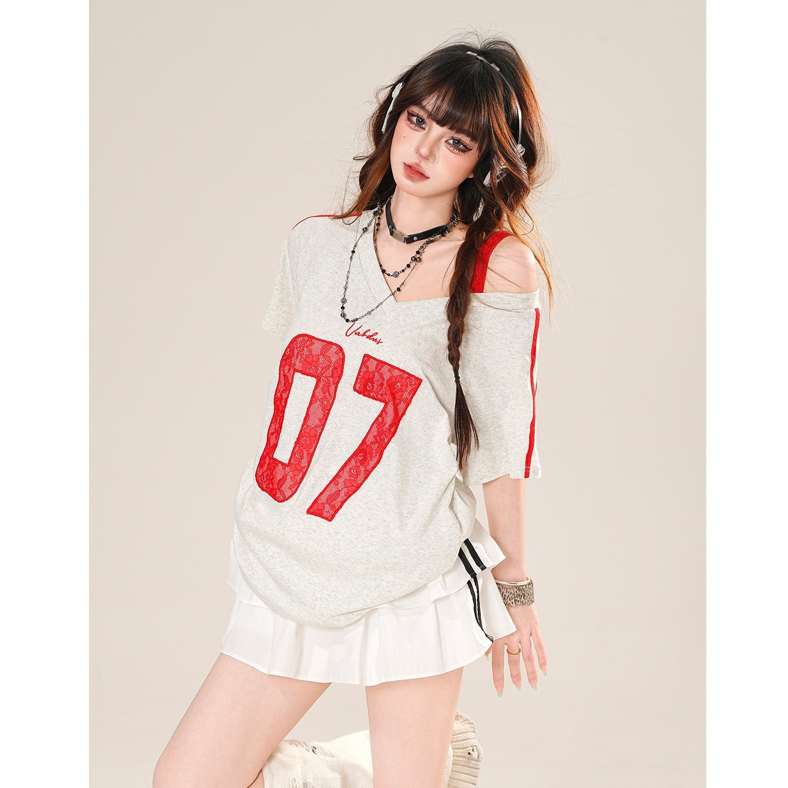 Lace Stitch One-shoulder V-neck T-shirt KK2046