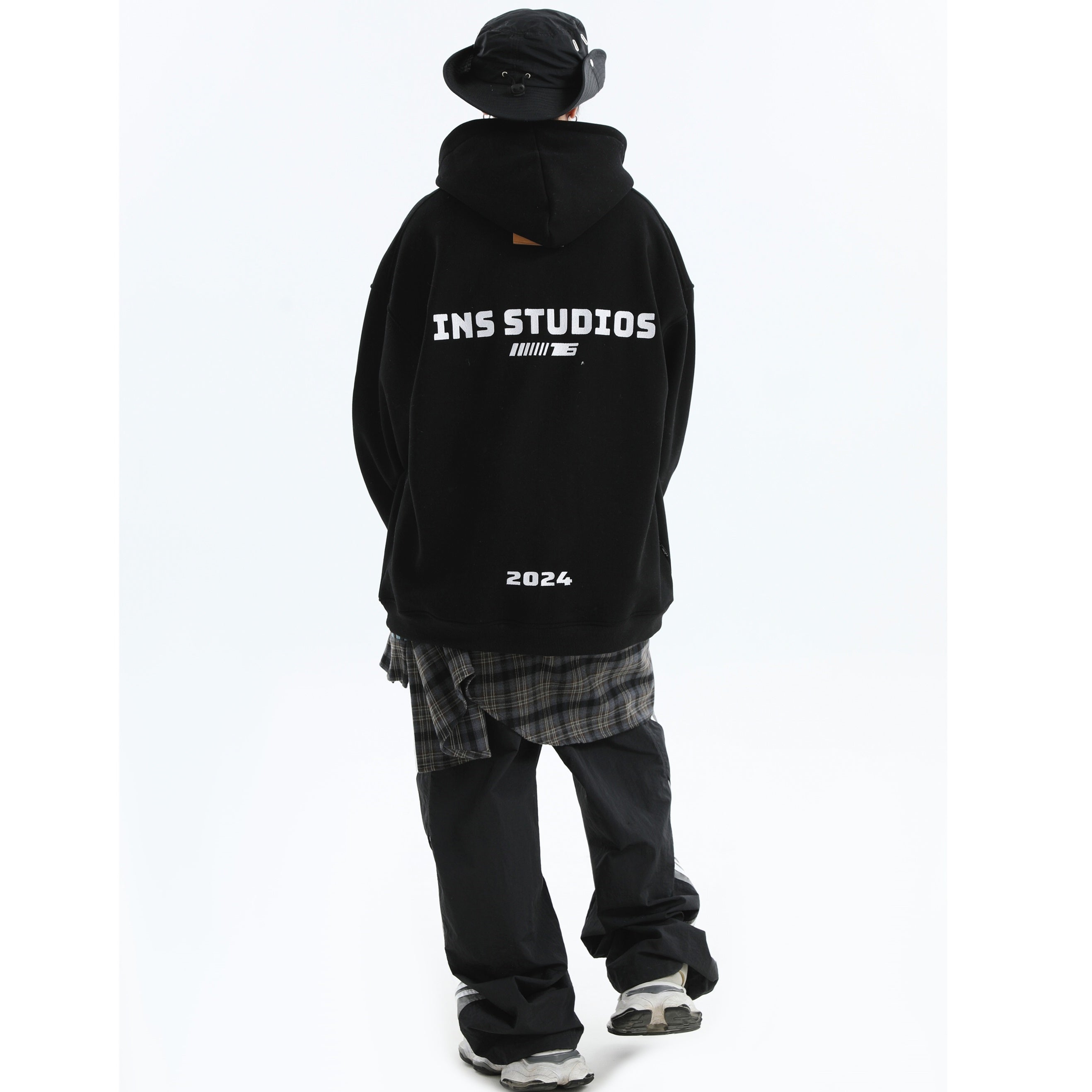 Embroidered LOGO OverSize Hoodie IN7011