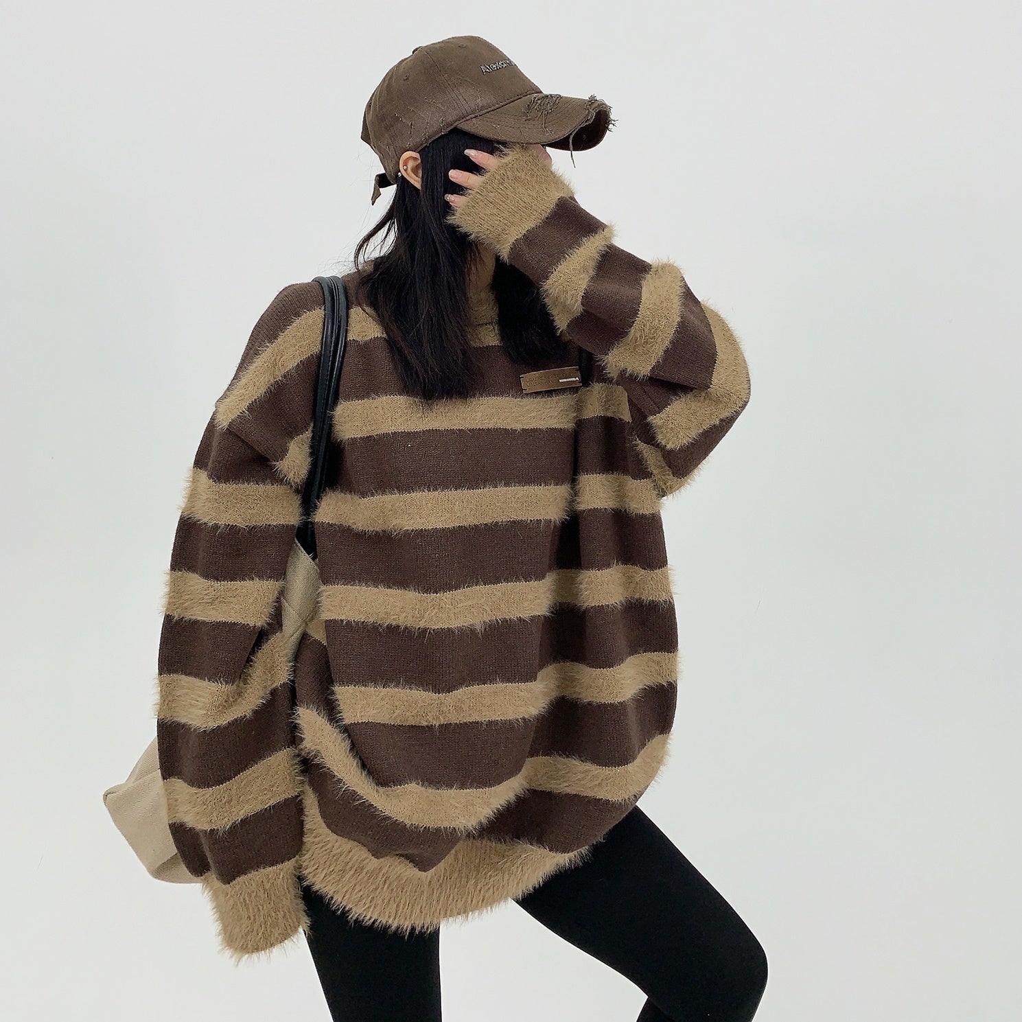 Plush Border Crewneck Sweater MW9793