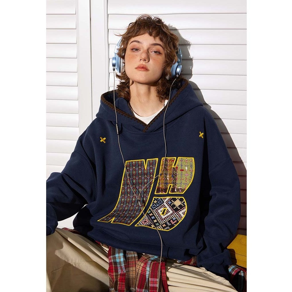 AppliquÉ Embroidered Hoodie BT7052