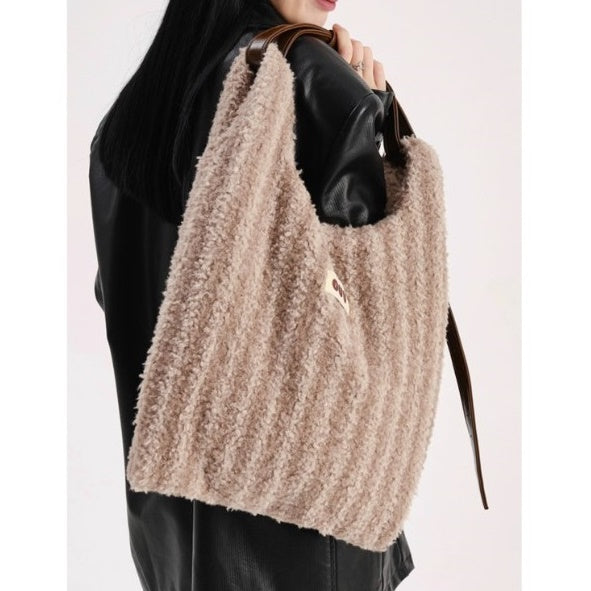 Plush One Handle Bag BA028