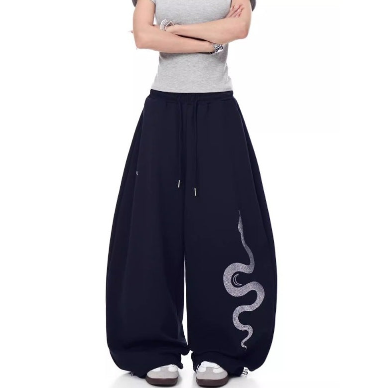 Snake Rhinestone Wide Curve Sweat Pants MW10388