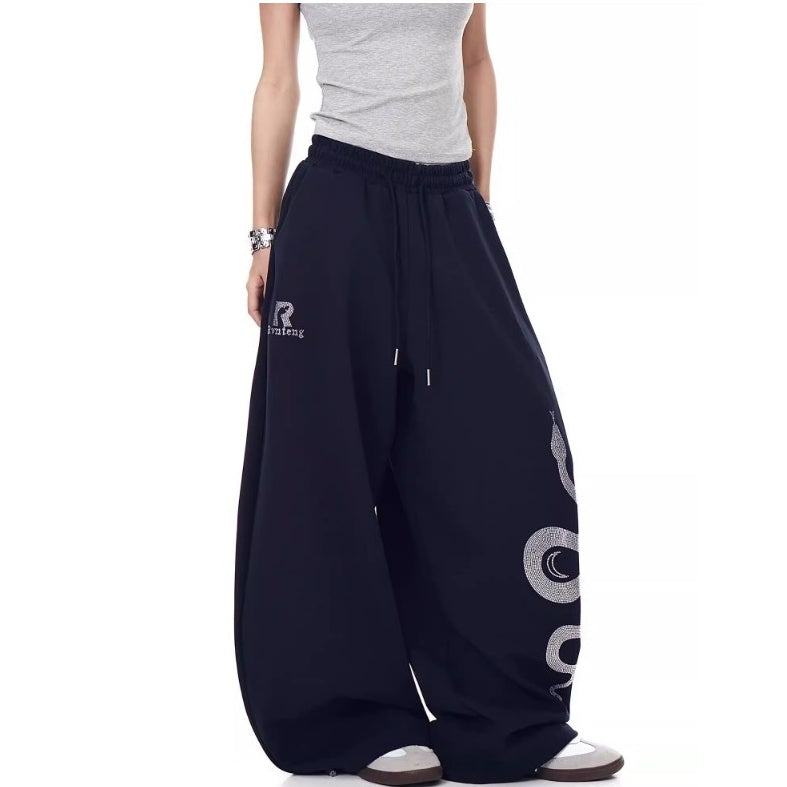 Snake Rhinestone Wide Curve Sweat Pants MW10388