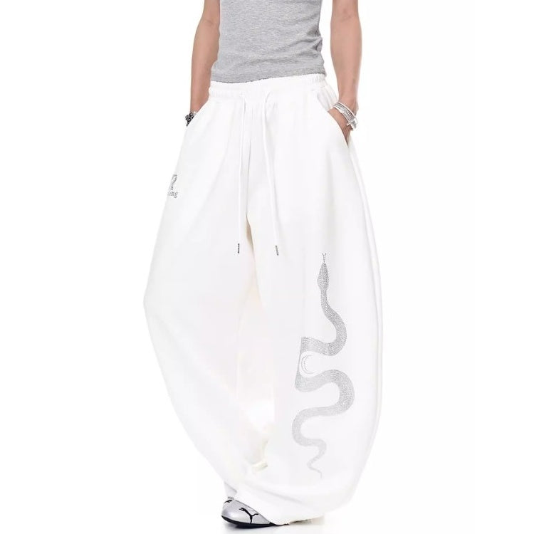 Snake Rhinestone Wide Curve Sweat Pants MW10388