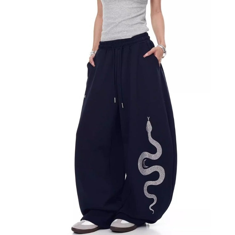 Snake Rhinestone Wide Curve Sweat Pants MW10388