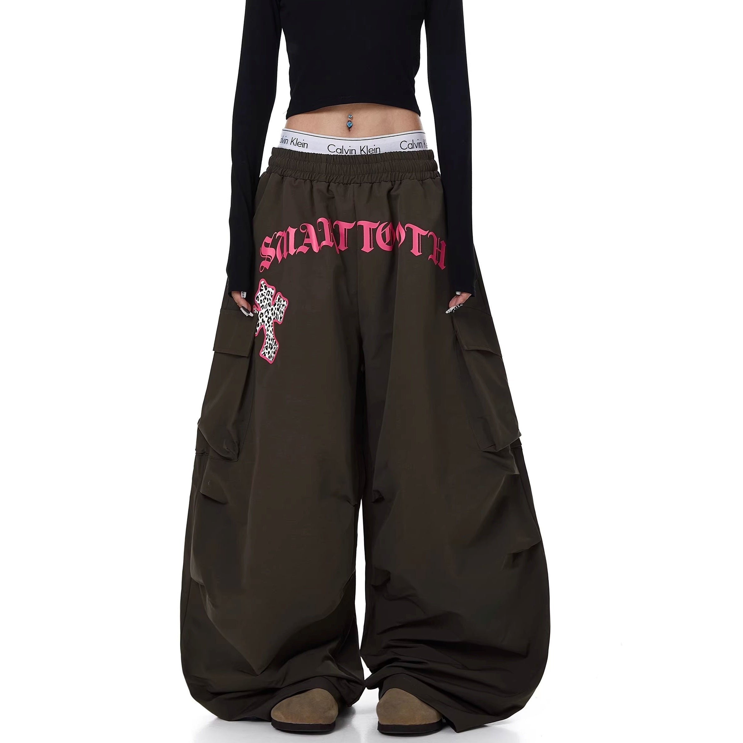 Letter Print Pleated Paratrooper Cargo Pants BK7074